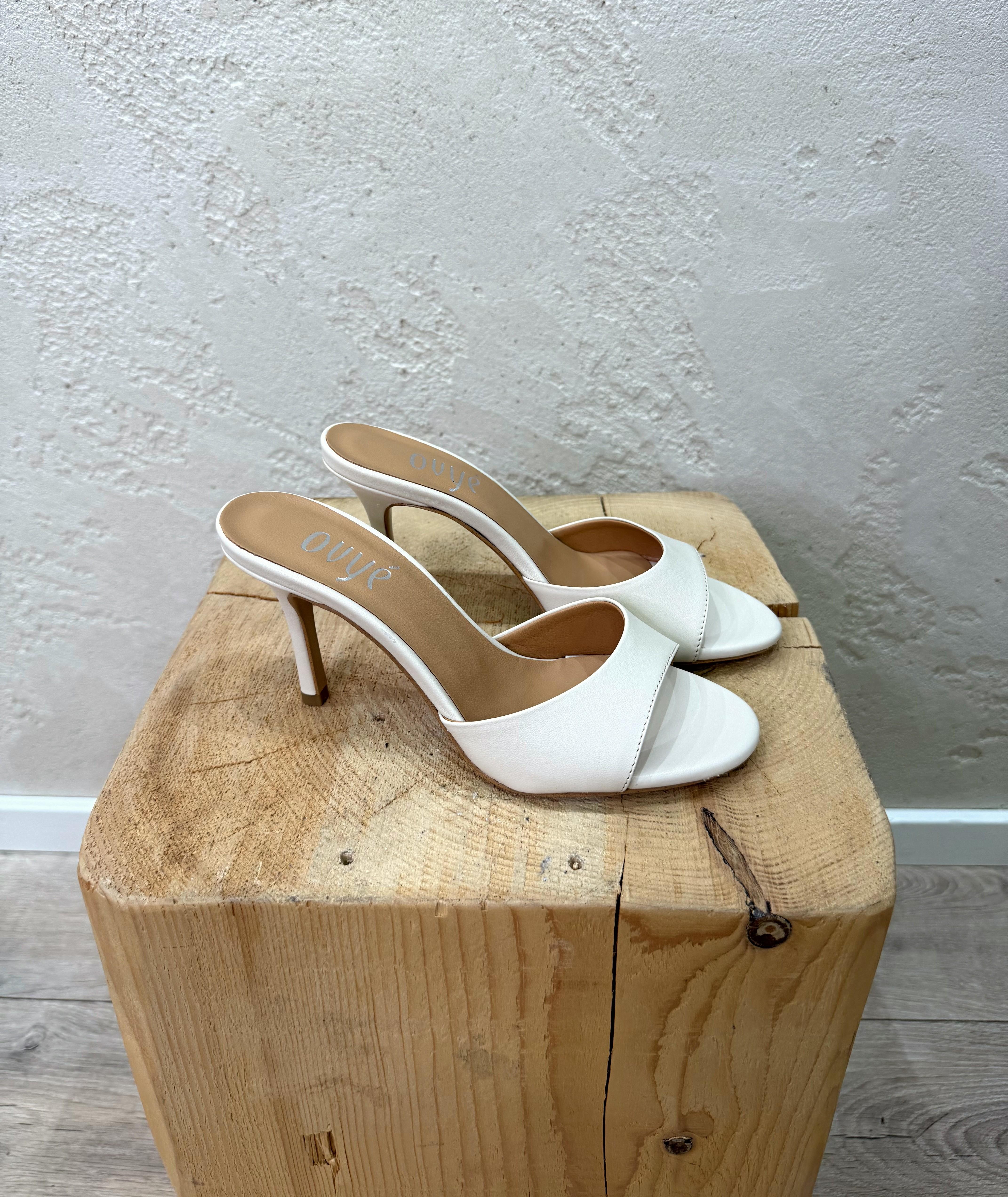 mules decollete in vera pelle aperte davanti tacco sottile AT4010 BURRO OVYE'