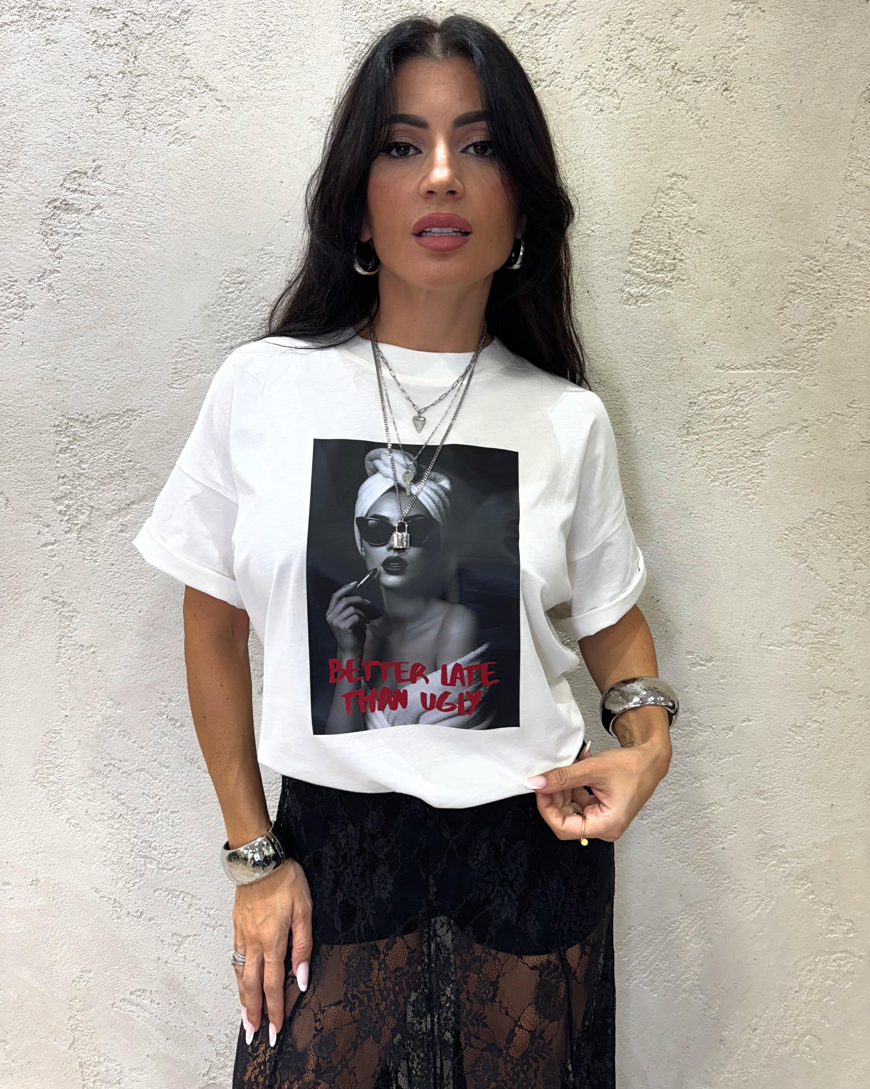 t-shirt over con stampa better late than ugly RF0068 BIANCO VICOLO