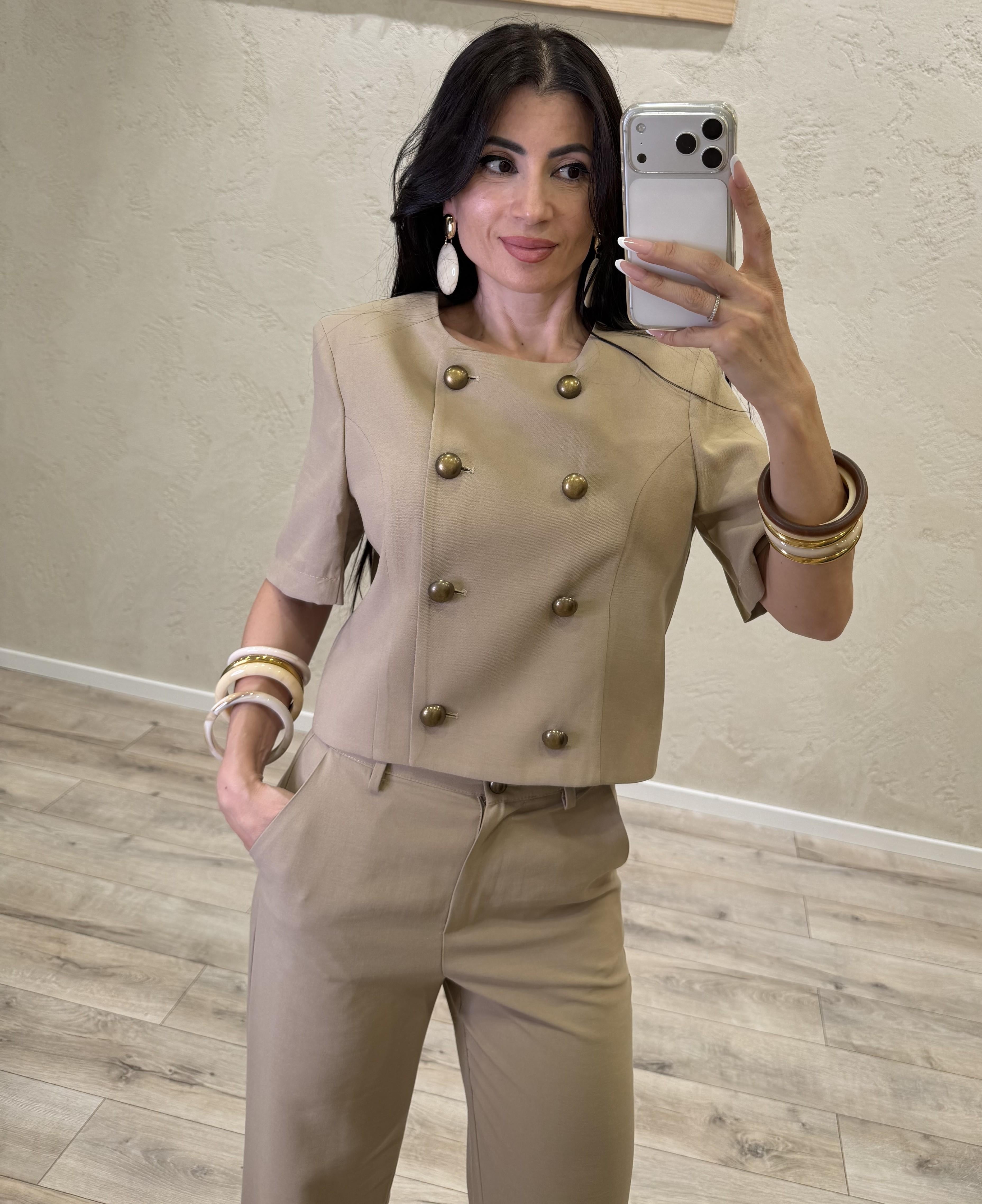 giacca a maniche corte con chiusura a doppiopetto e bottoni a contrasto JMN-Q122 BEIGE HAVEONE