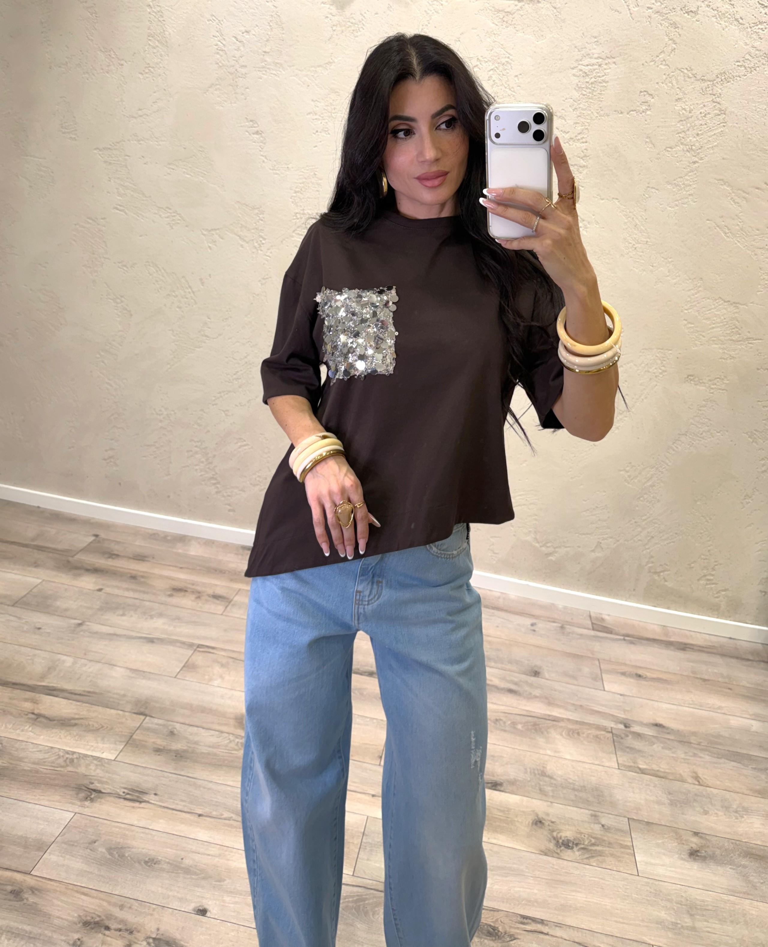 t-shirt asimmetrica con tasca pailettes PE260194 MORO TENSIONE IN