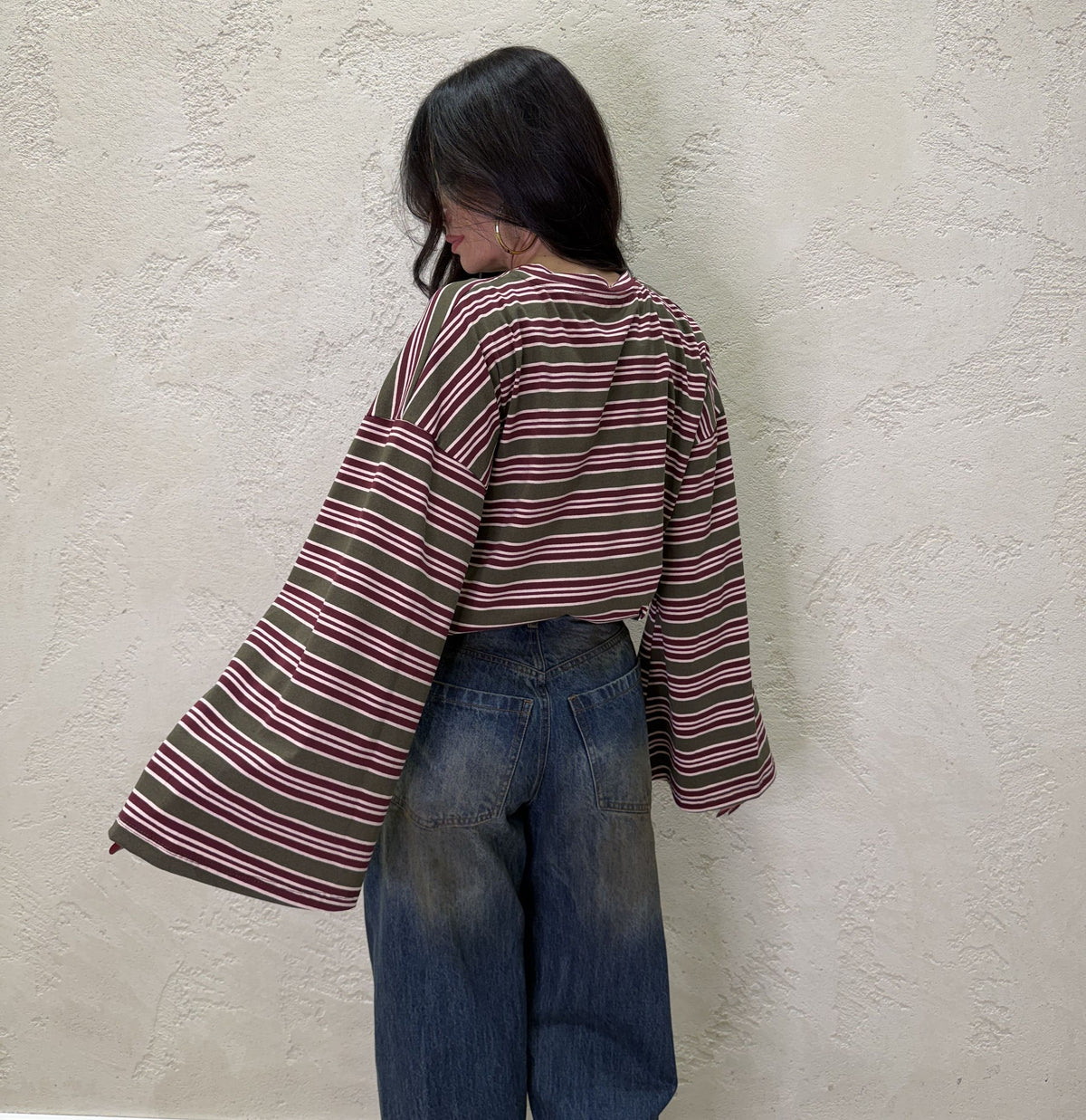 Maglia over a righe con maniche ampie