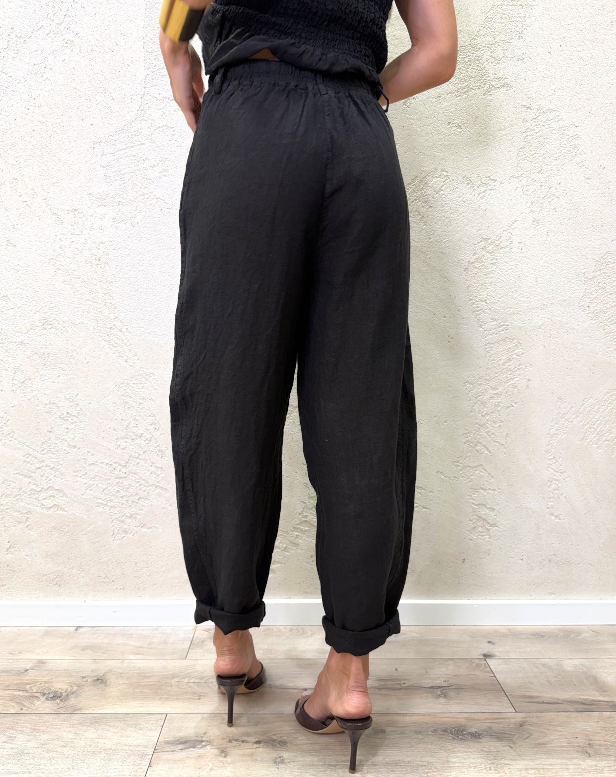 Pantalone modello ferro di cavallo in 100% lino