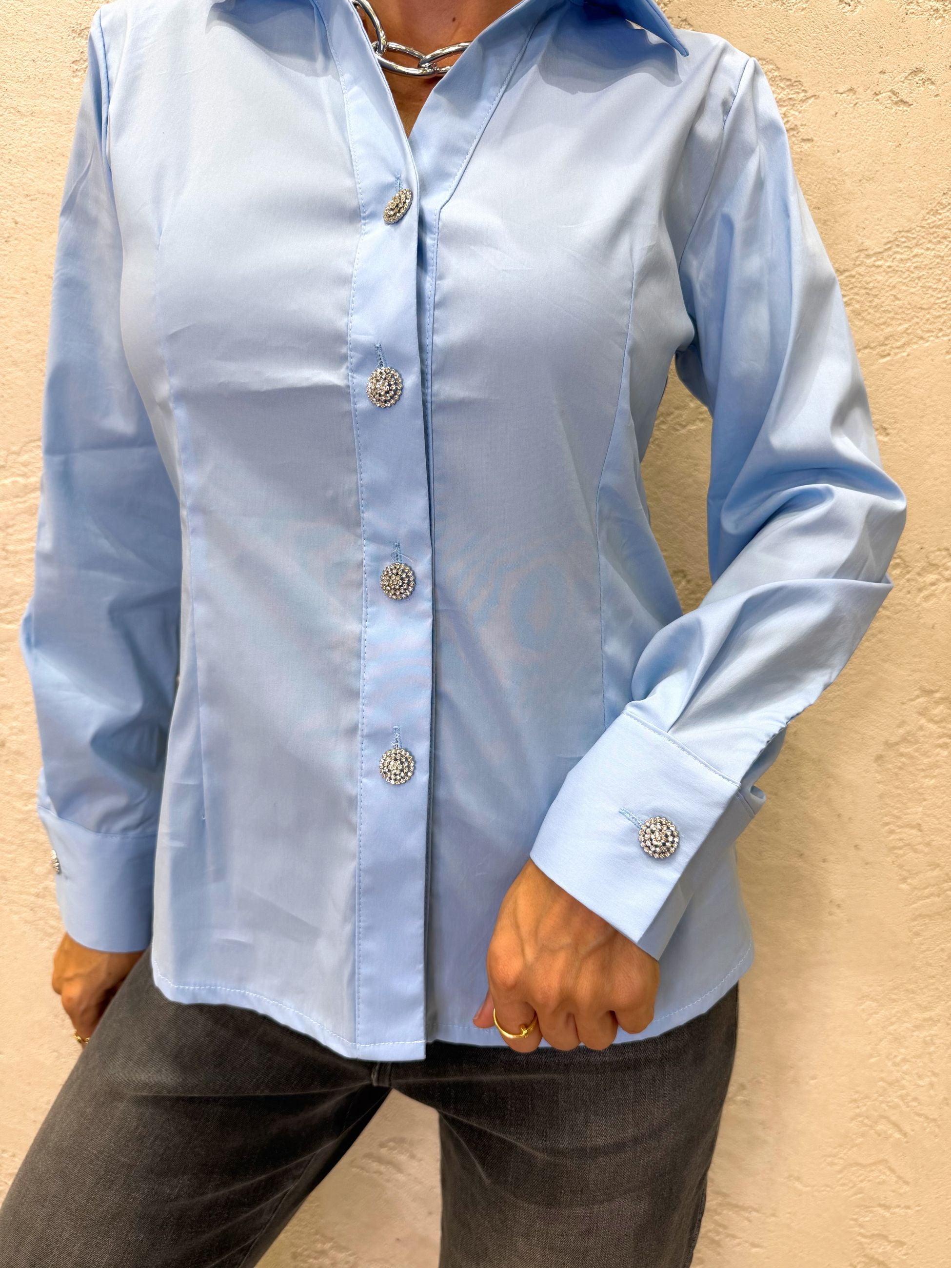Camicia scollo a V con bottoni gioiello