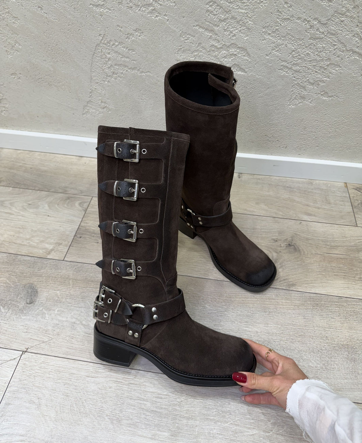 Stivale biker con cinghie regolabili