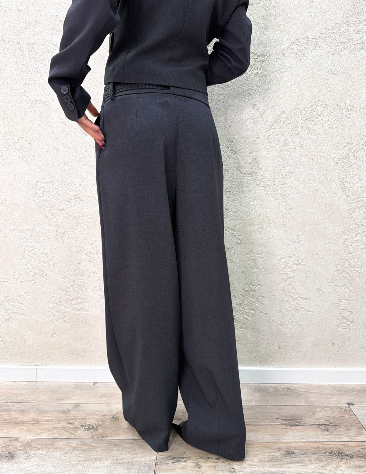 Pantalone palazzo "Niky" con cintura