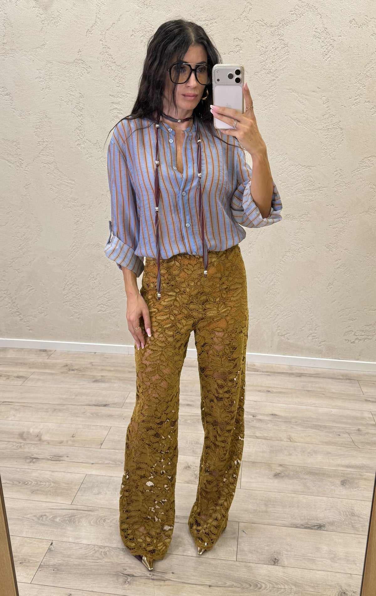 Camicia "Nomad" a righe con collana