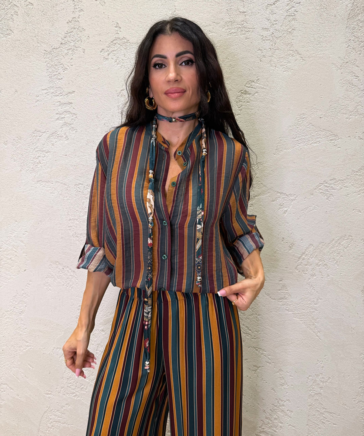 Camicia "Nomad" a righe con collana
