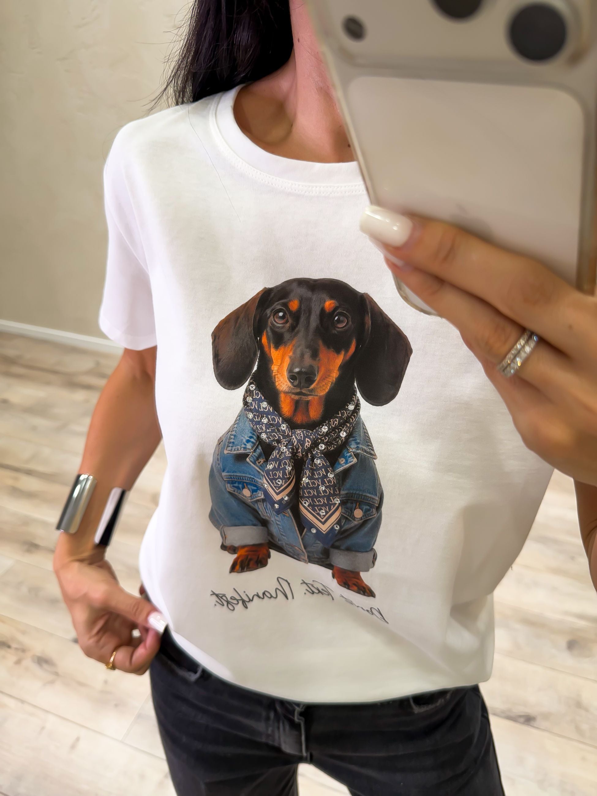 T-shirt bassotto foulard blu