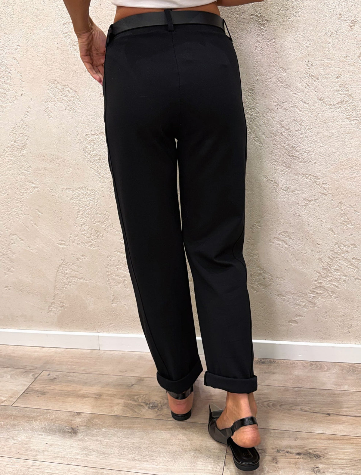 Pantalone elasticizzato in viscosa con cintura
