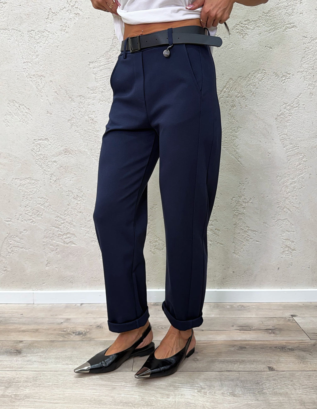 Pantalone elasticizzato in viscosa con cintura