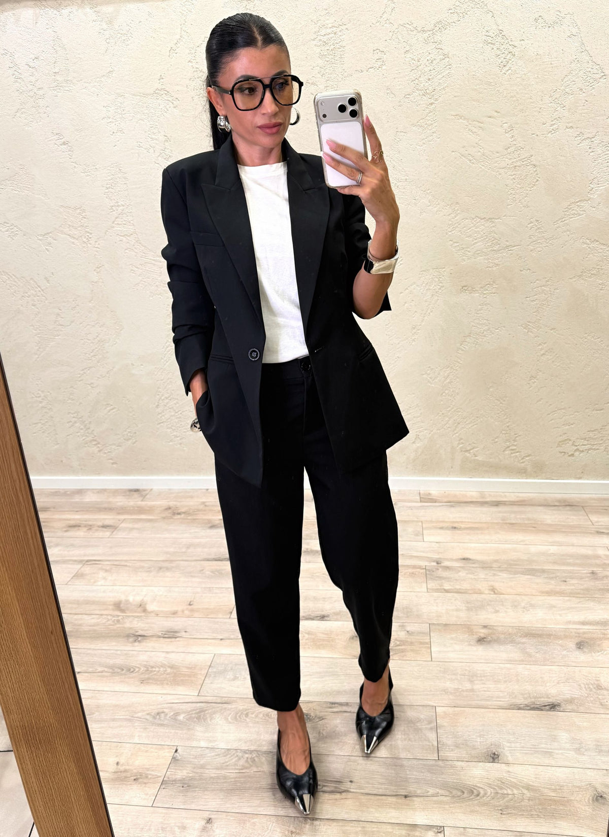 Pantalone dritto a gamba morbida