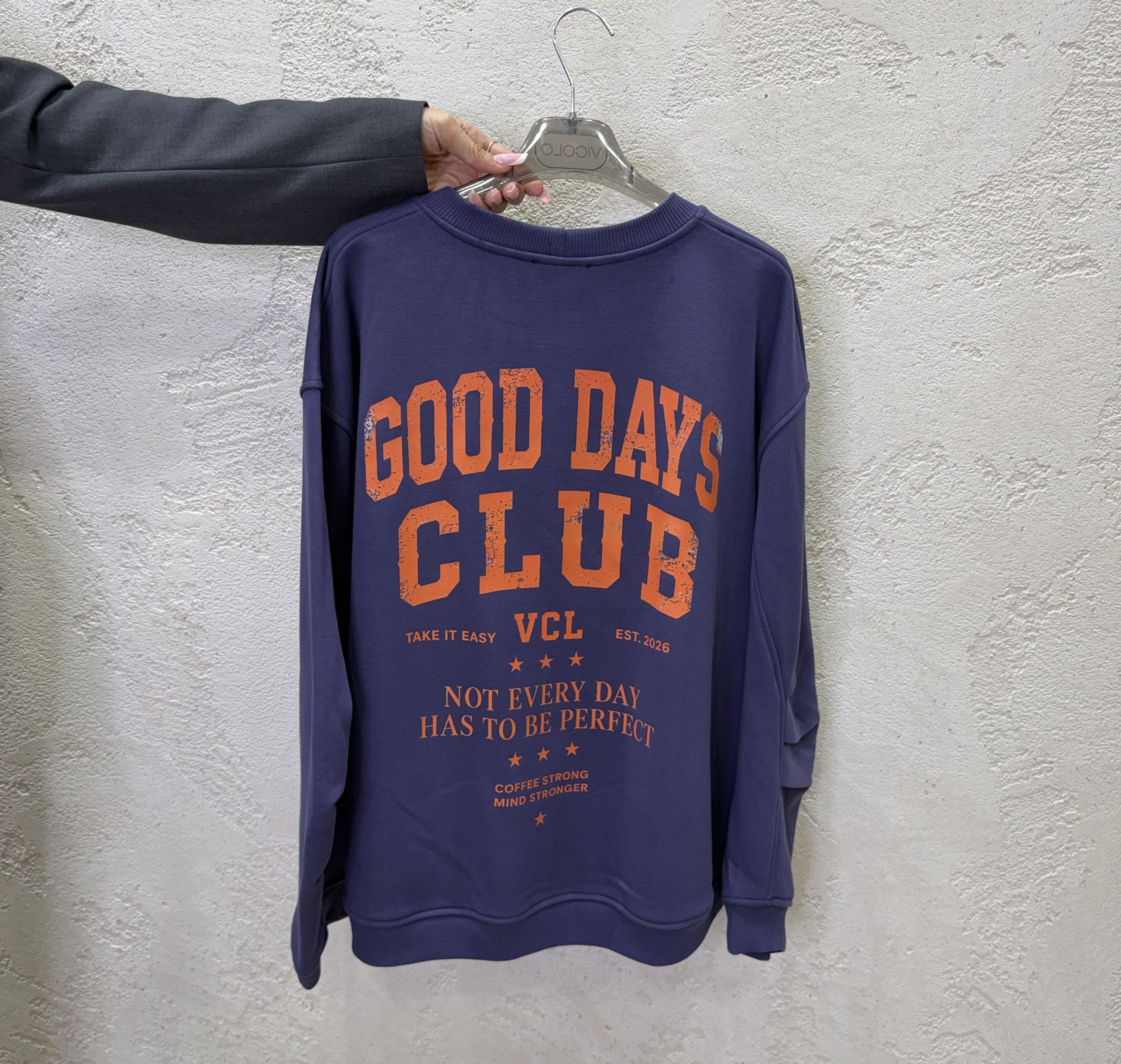 Felpa "Good days club"