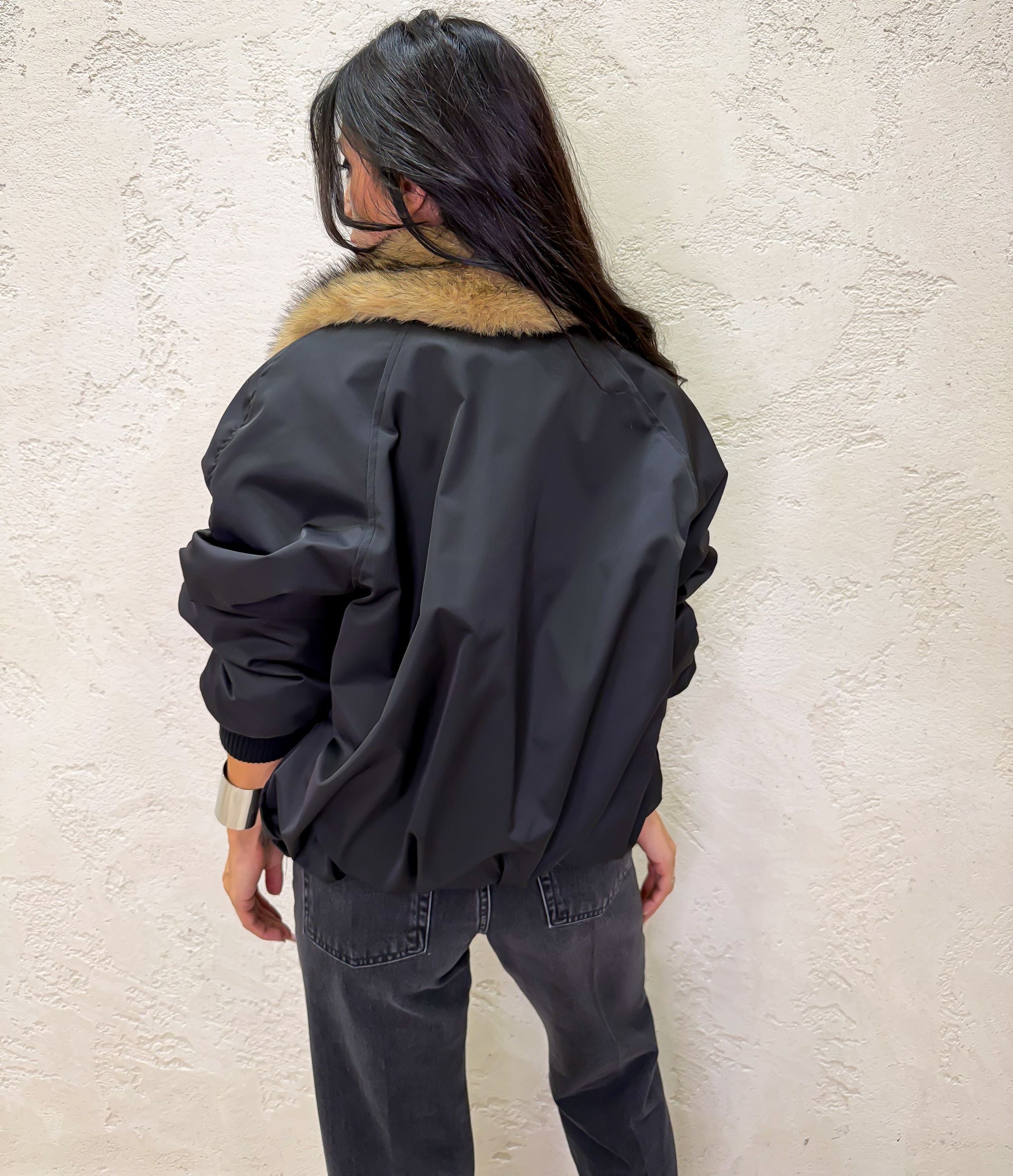 Bomber con collo in ecopelliccia