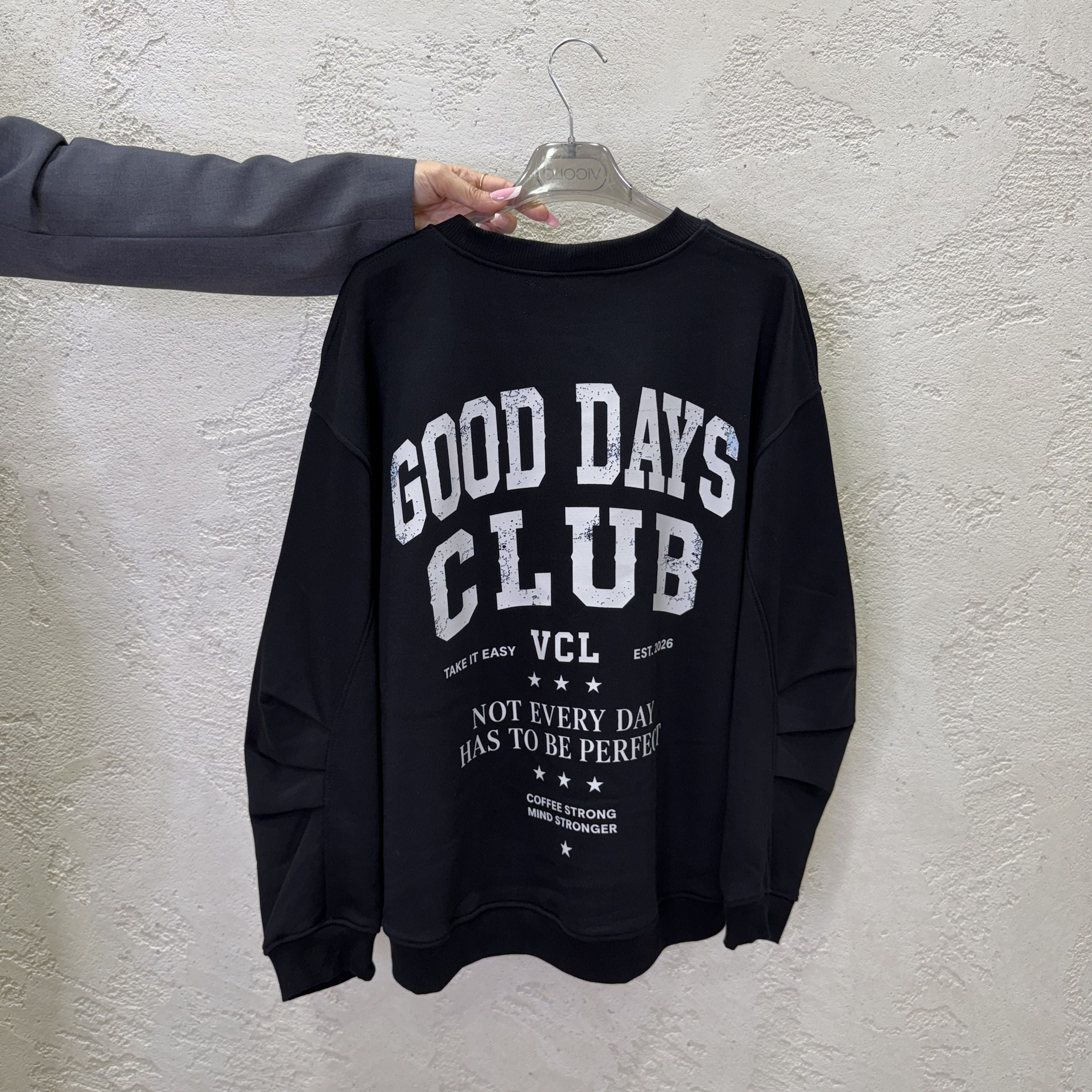 Felpa "Good days club"