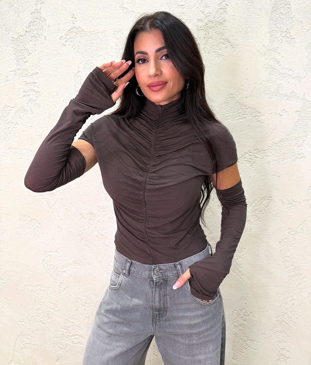 Lupetto in misto cashmere con manicotti e arricciatura