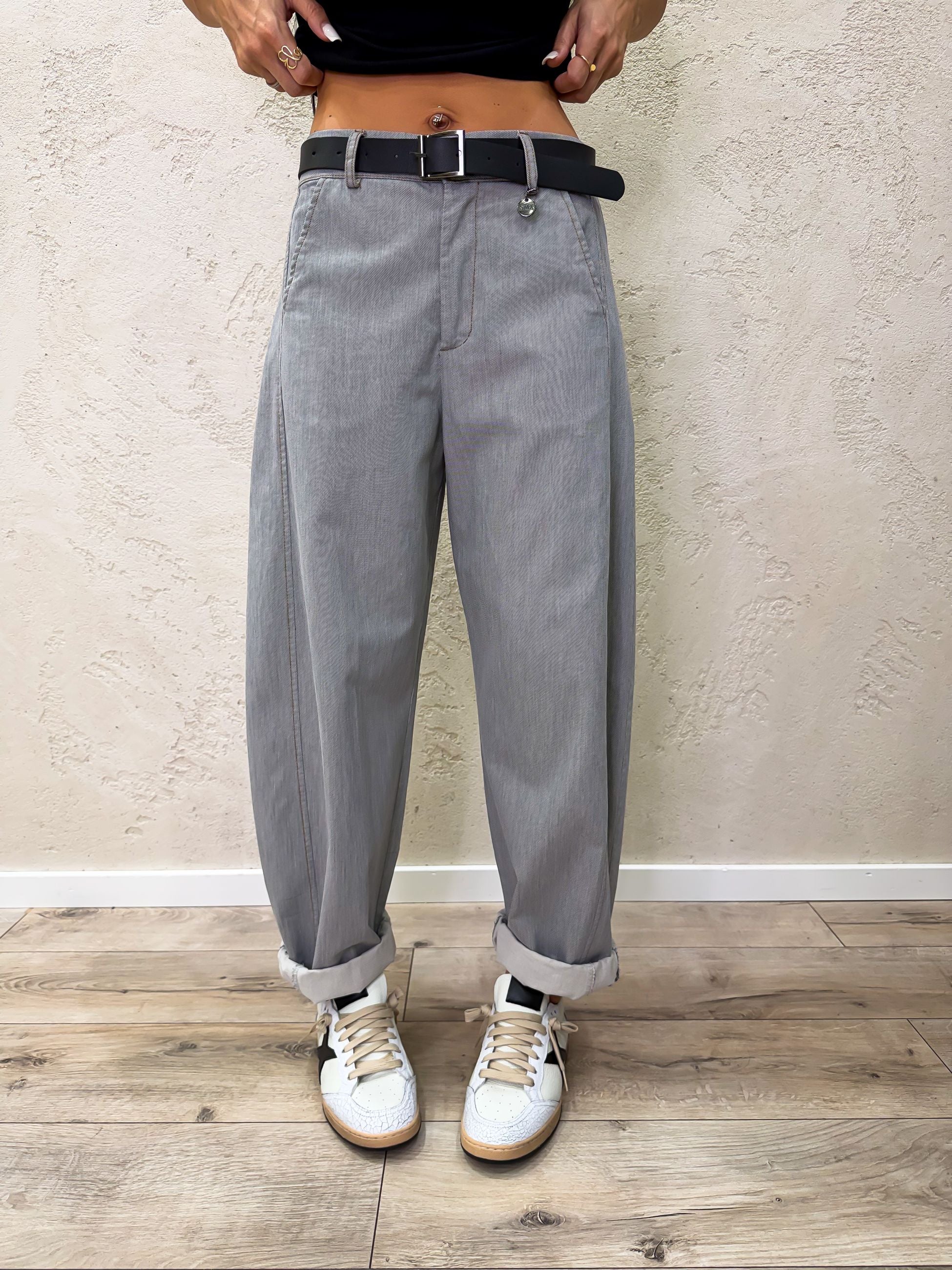 Pantalone in cotone modello a ovetto