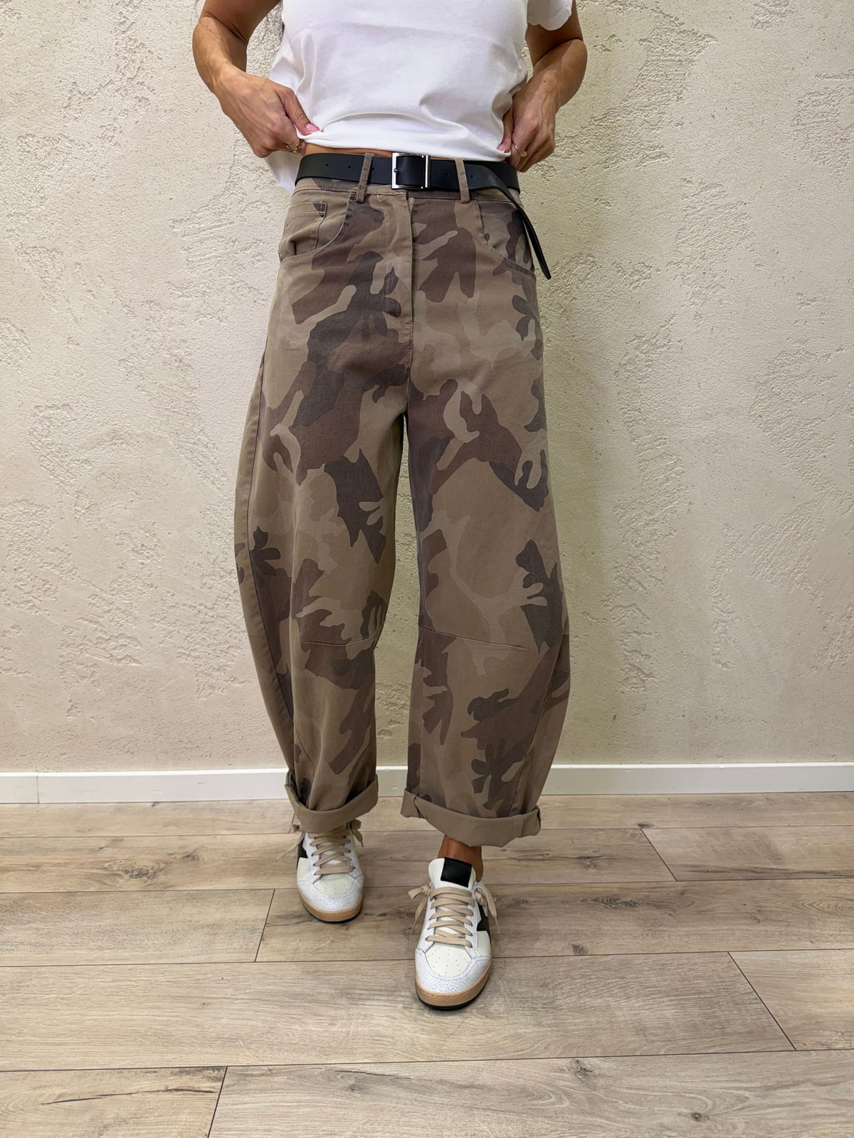 Pantalone barrel fit camouflage