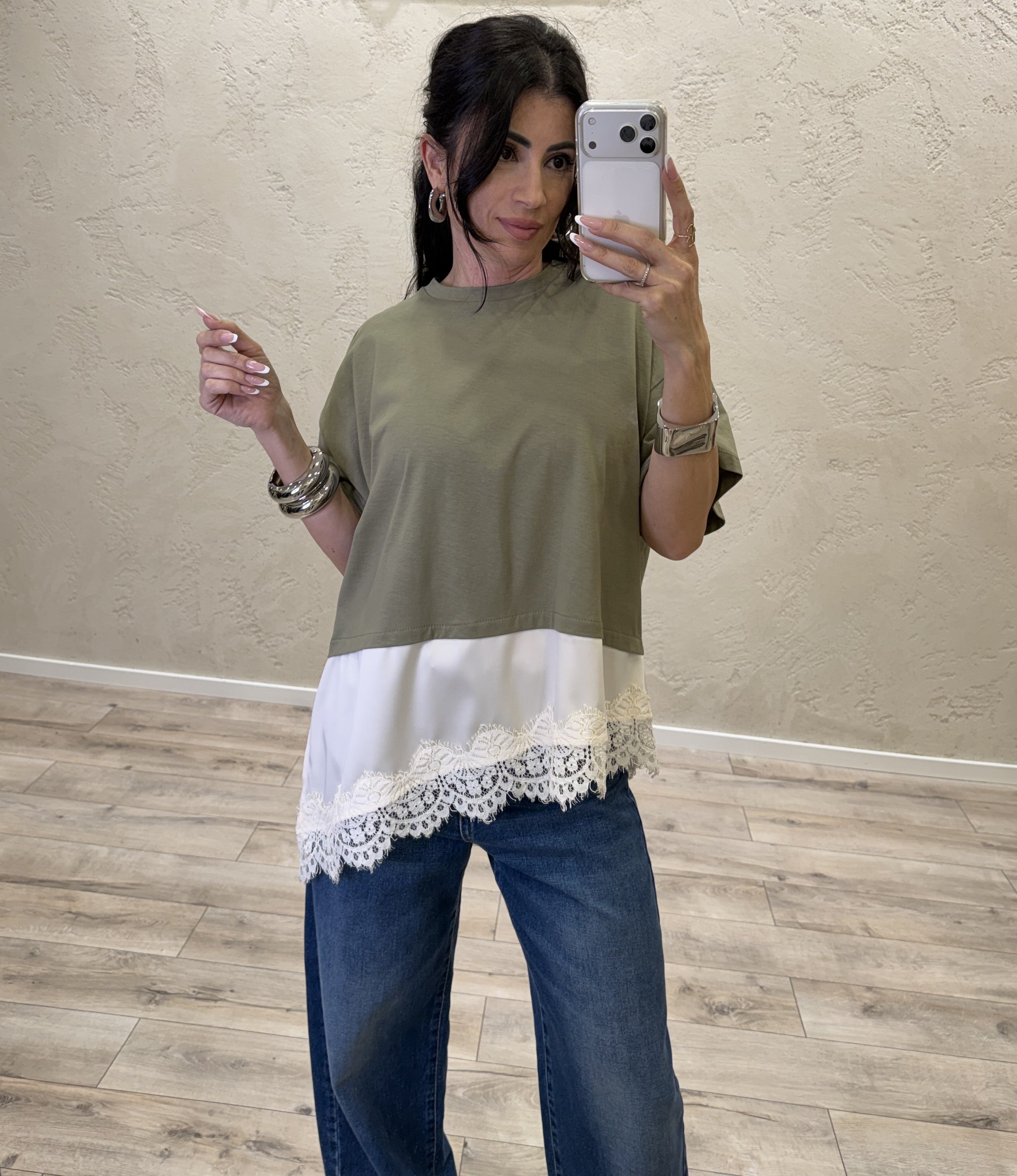 t-shirt a scatoletta con inserto satin e pizzo T262A082 VERDE DIXIE 