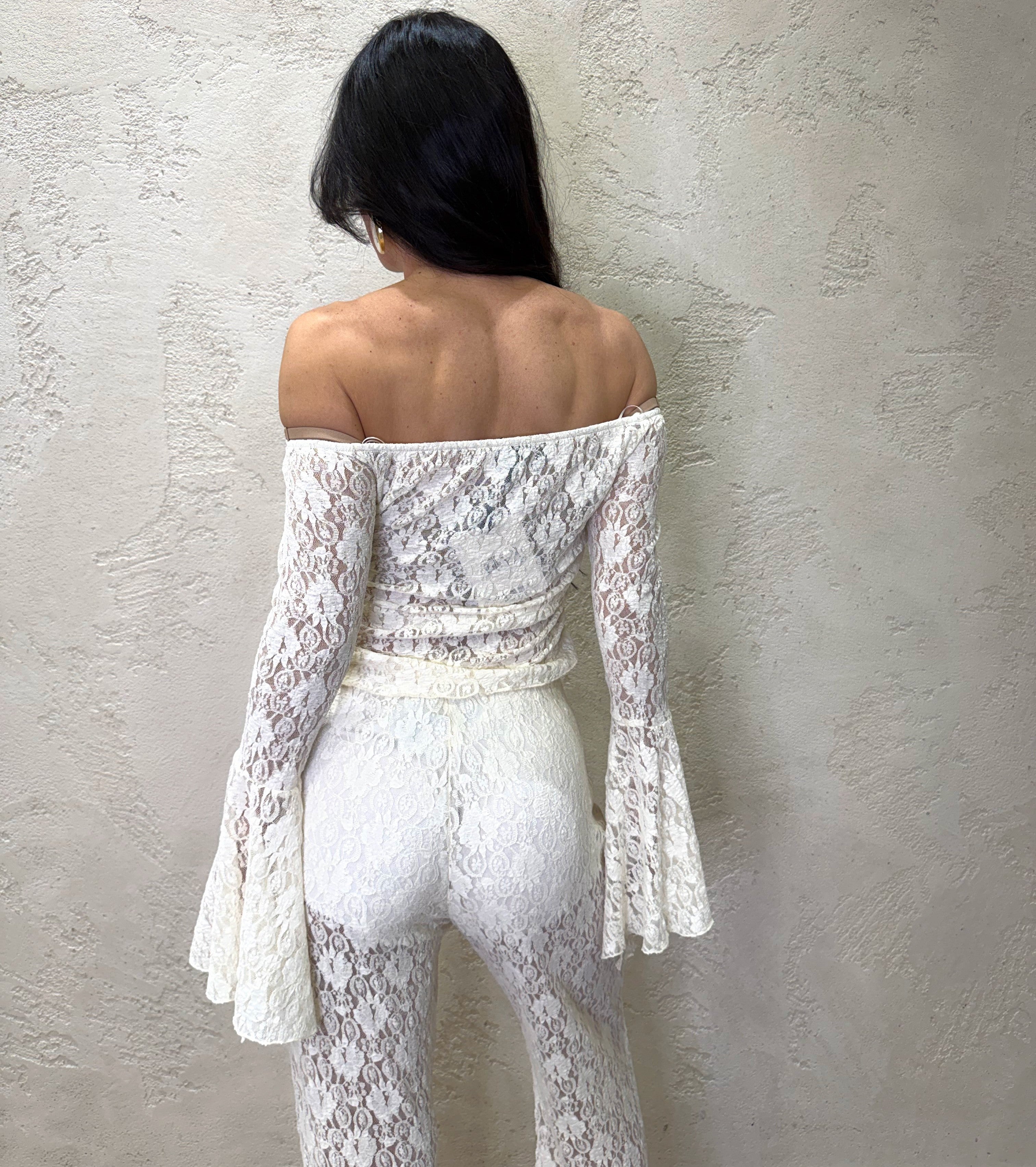 top in pizzo con scollo dritto e manica a campana MVS-Q144 BURRO HAVEONE 