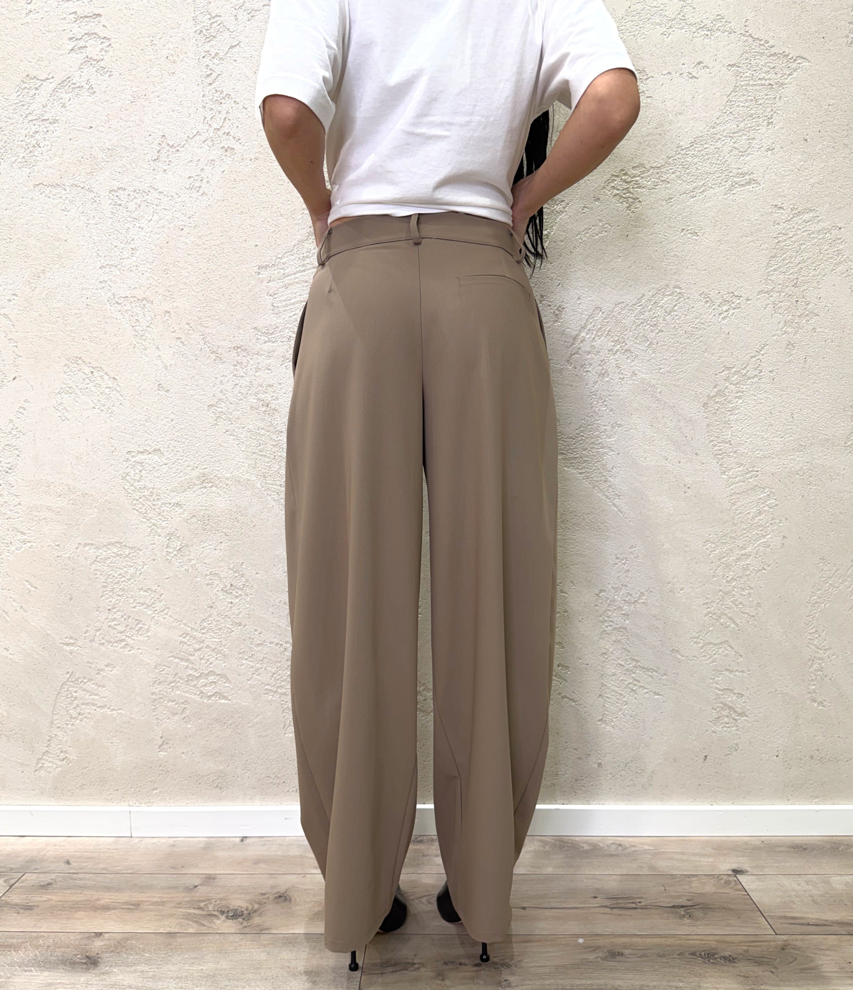 pantaloni modello balloon con pinces misto viscosa elasticizzati 63652 CARAMELLO SUSY MIX 