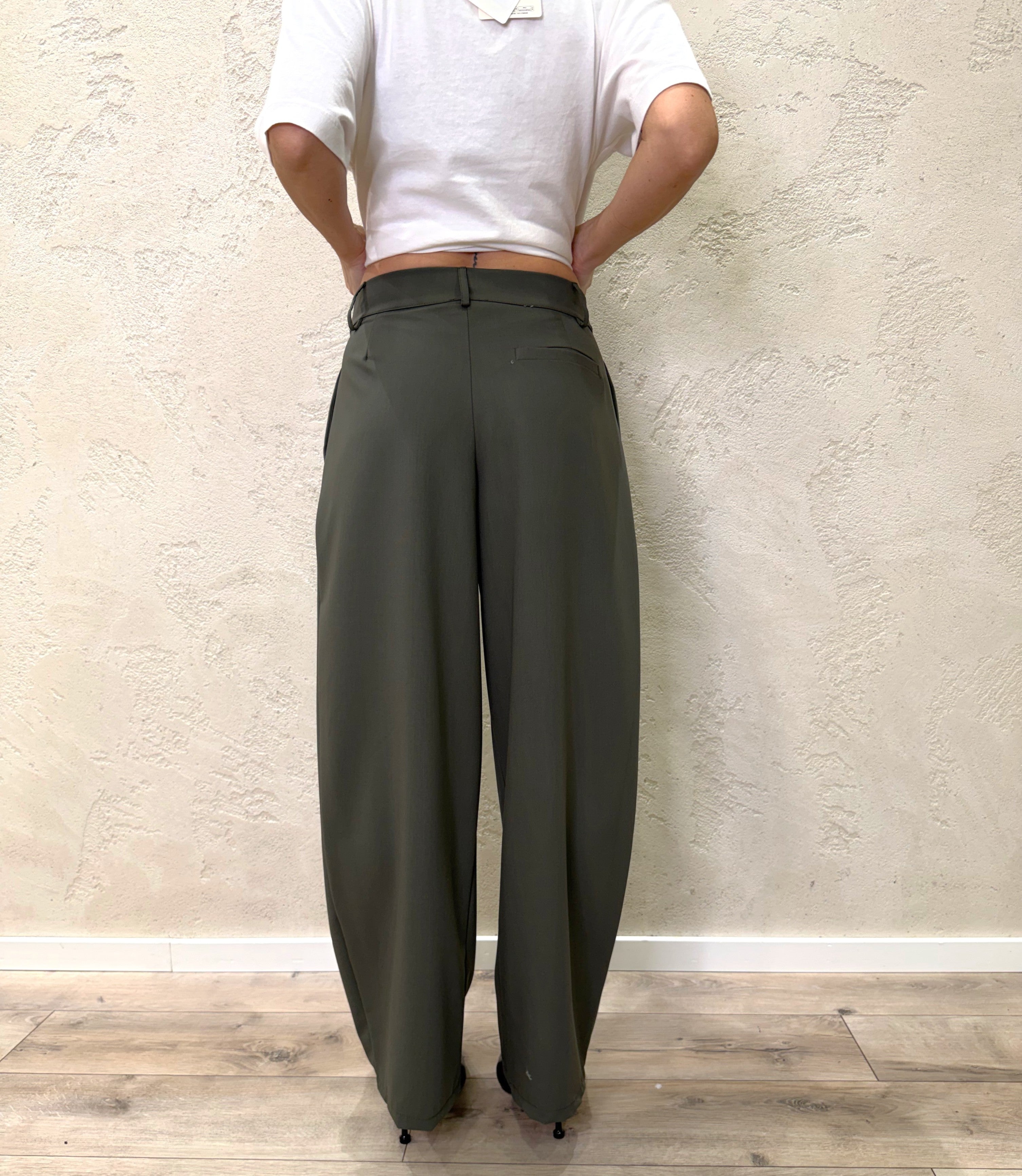 pantaloni modello balloon con pinces misto viscosa elasticizzati 63652 VERDEMILITARE SUSY MIX 