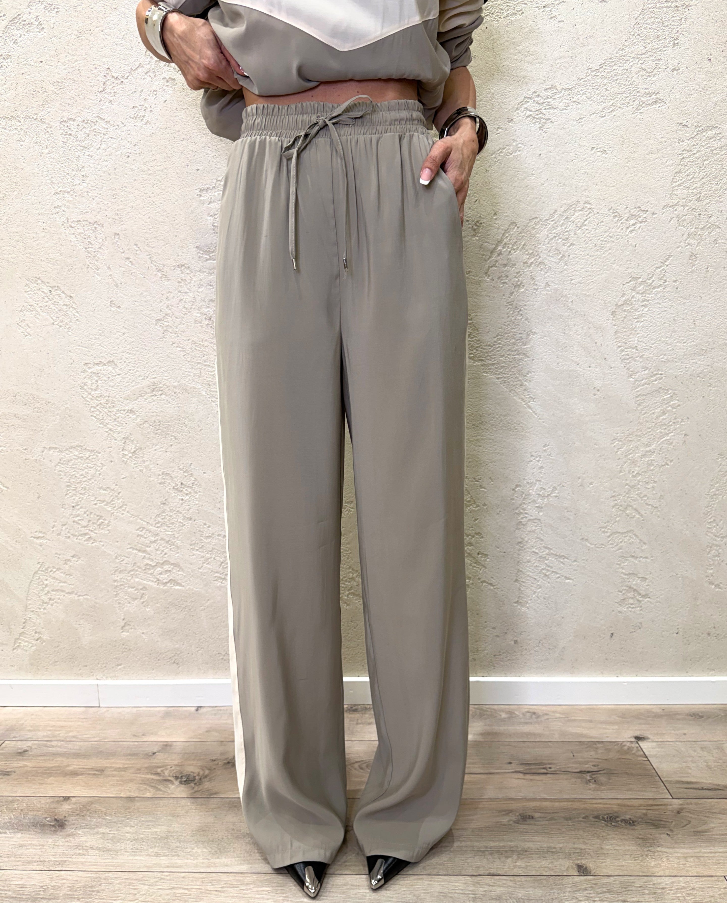 pantaloni laurent modello a palazzo tessuto cupro 26P4584 DESERTO/PANNA TENSIONE IN 