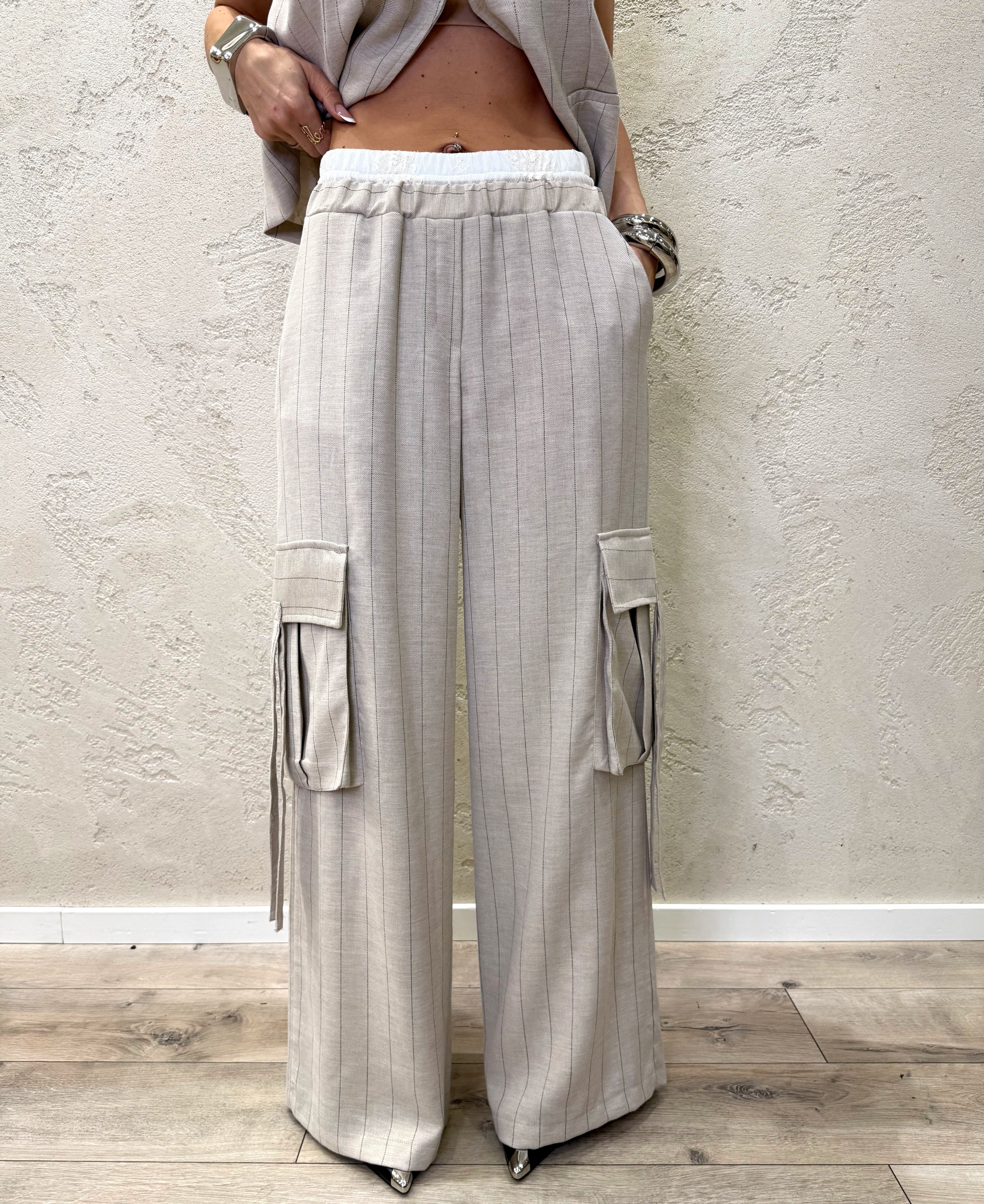 pantaloni cargo gessati con vita elasticizzata finto boxer S26P840 BEIGE TENSIONE IN 