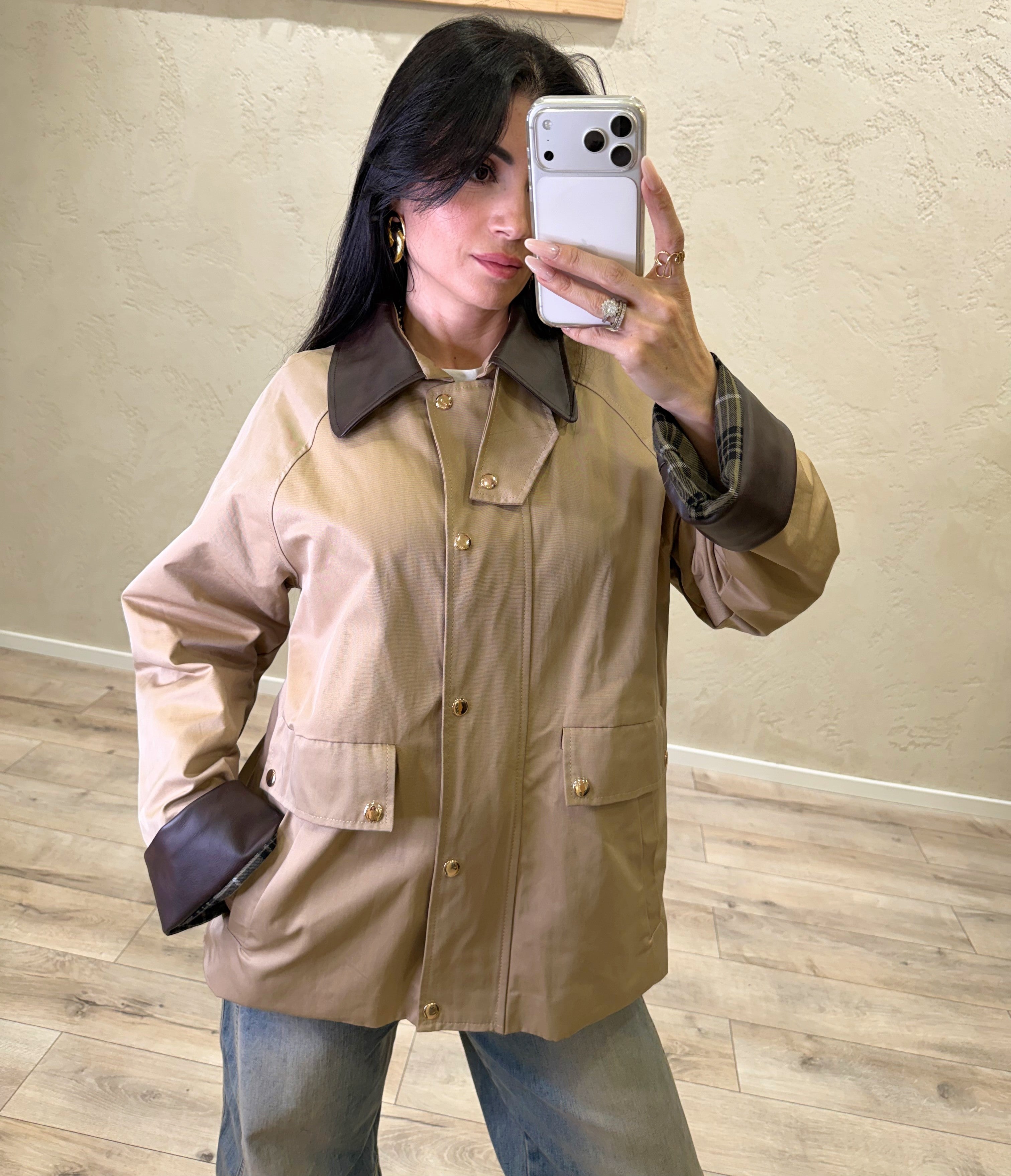 trench corto con colletto e polsini in ecopelle TAB0950 BEIGE VICOLO 