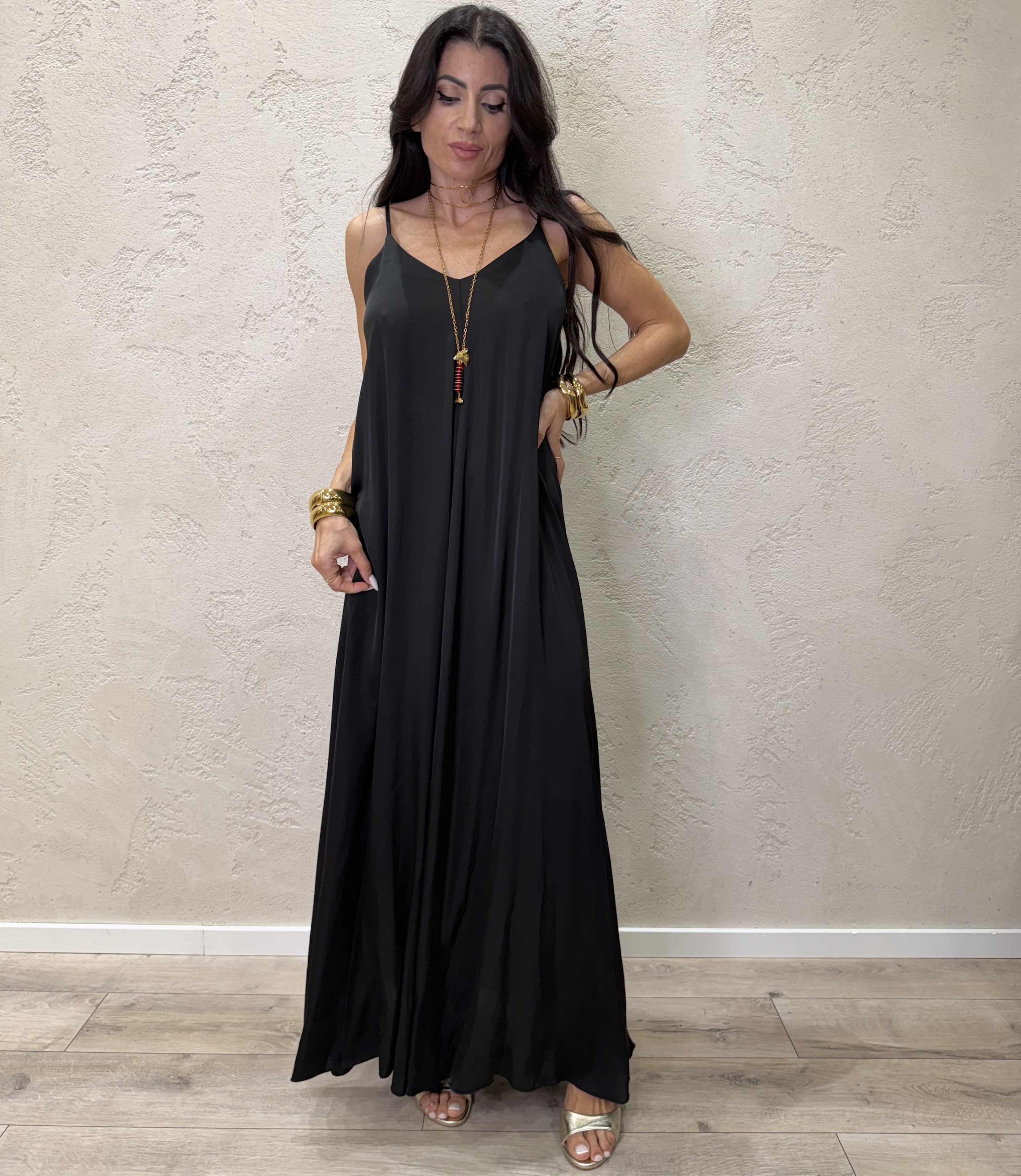 abito svasato in satin scollo a v TAB2587 NERO VICOLO 