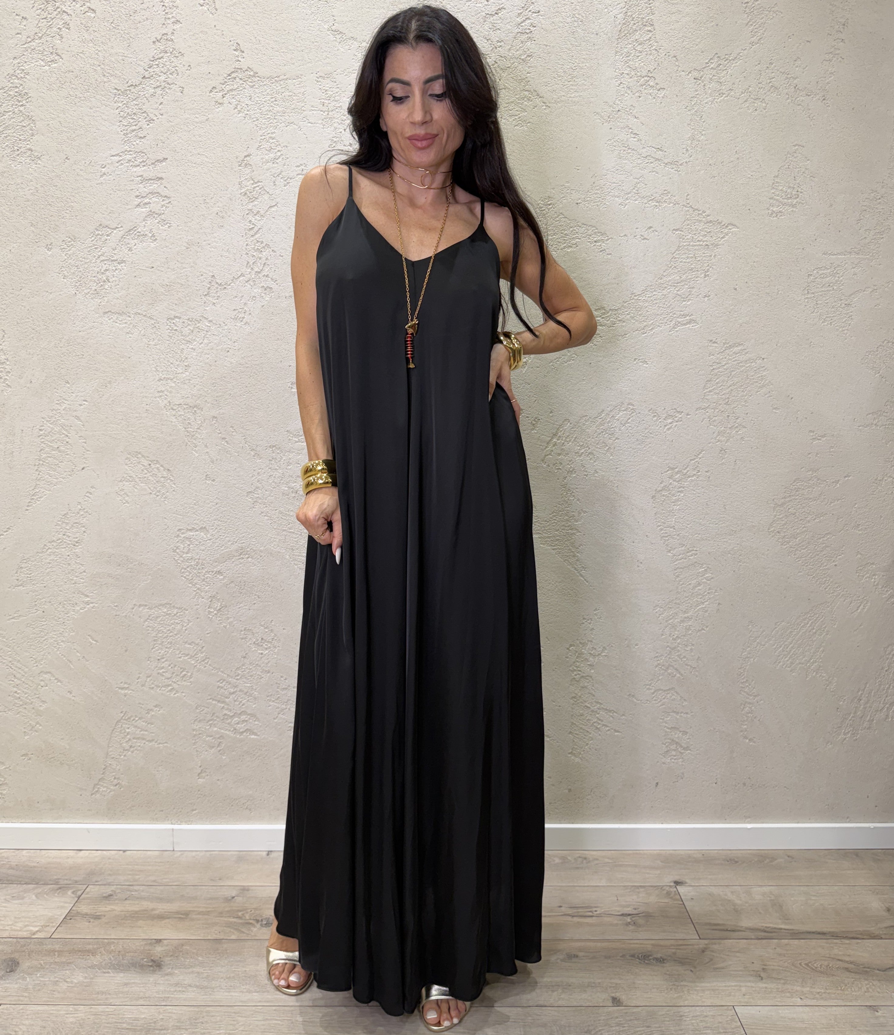 abito svasato in satin scollo a v TAB2587 NERO VICOLO 