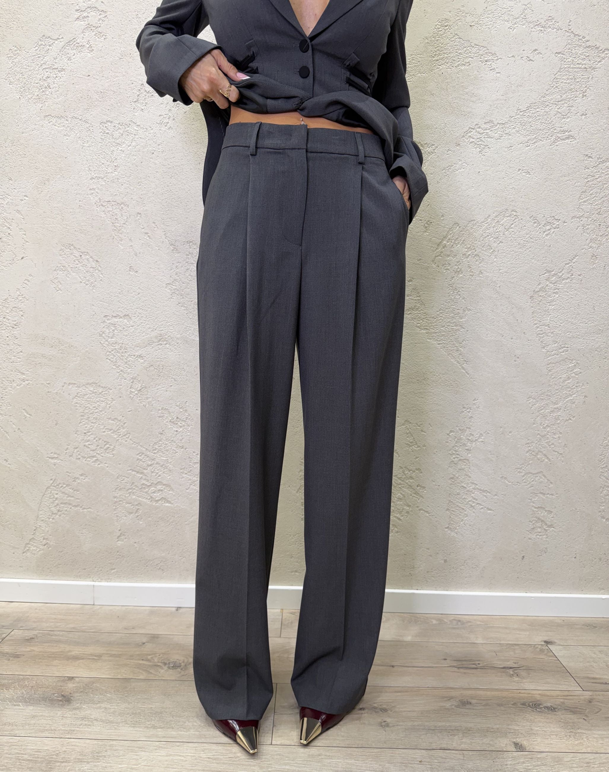 Pantalone sartoriale con pences