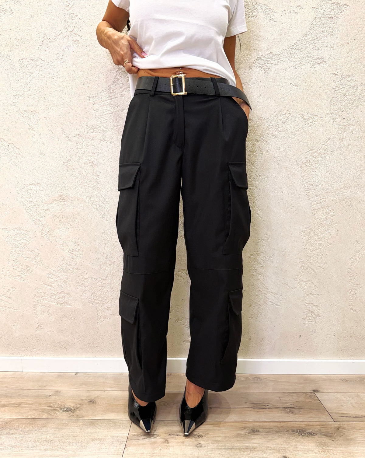 Pantalone con tasconi effetto satin