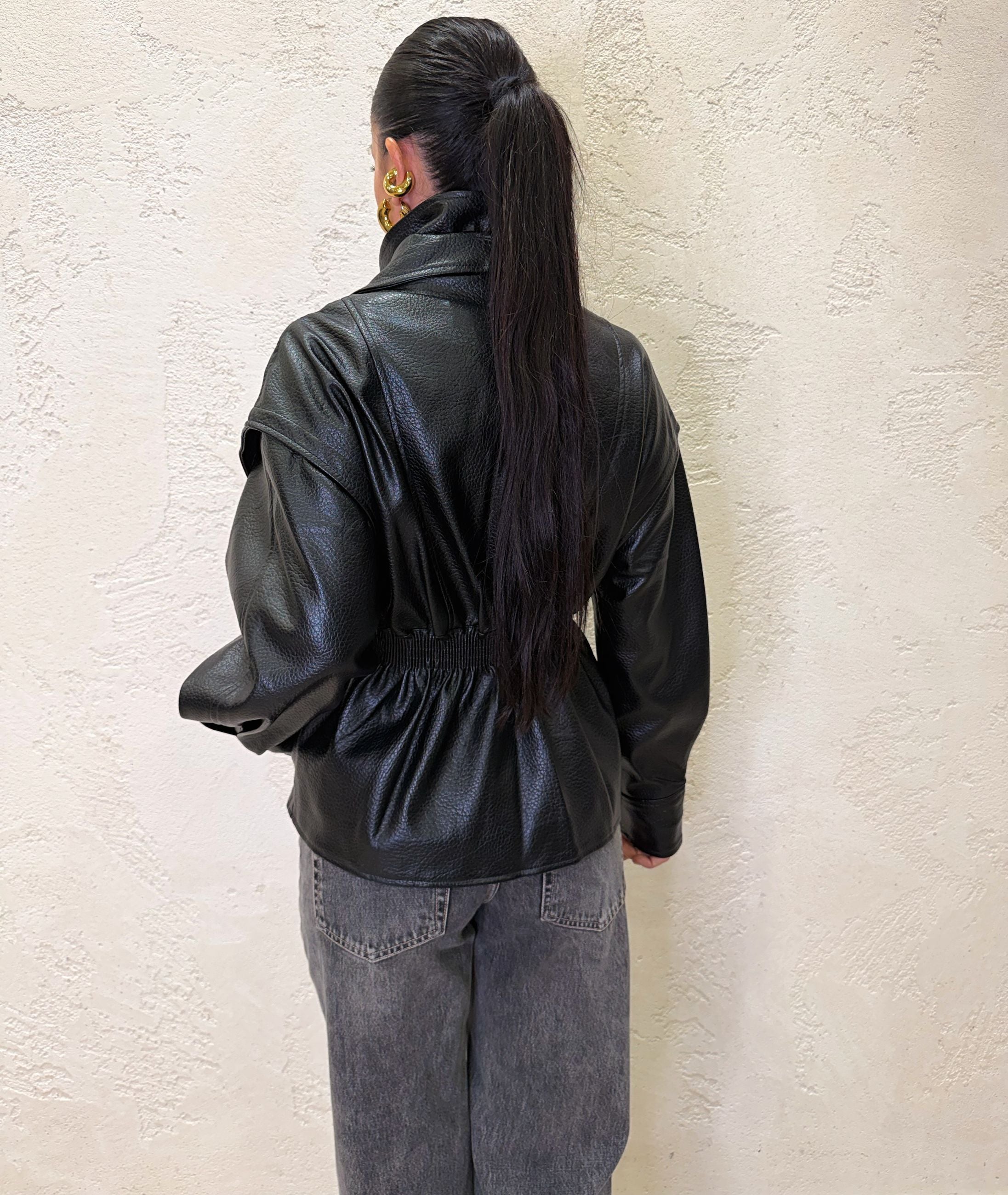 Giacca stile trench in ecopelle martellata strutturata