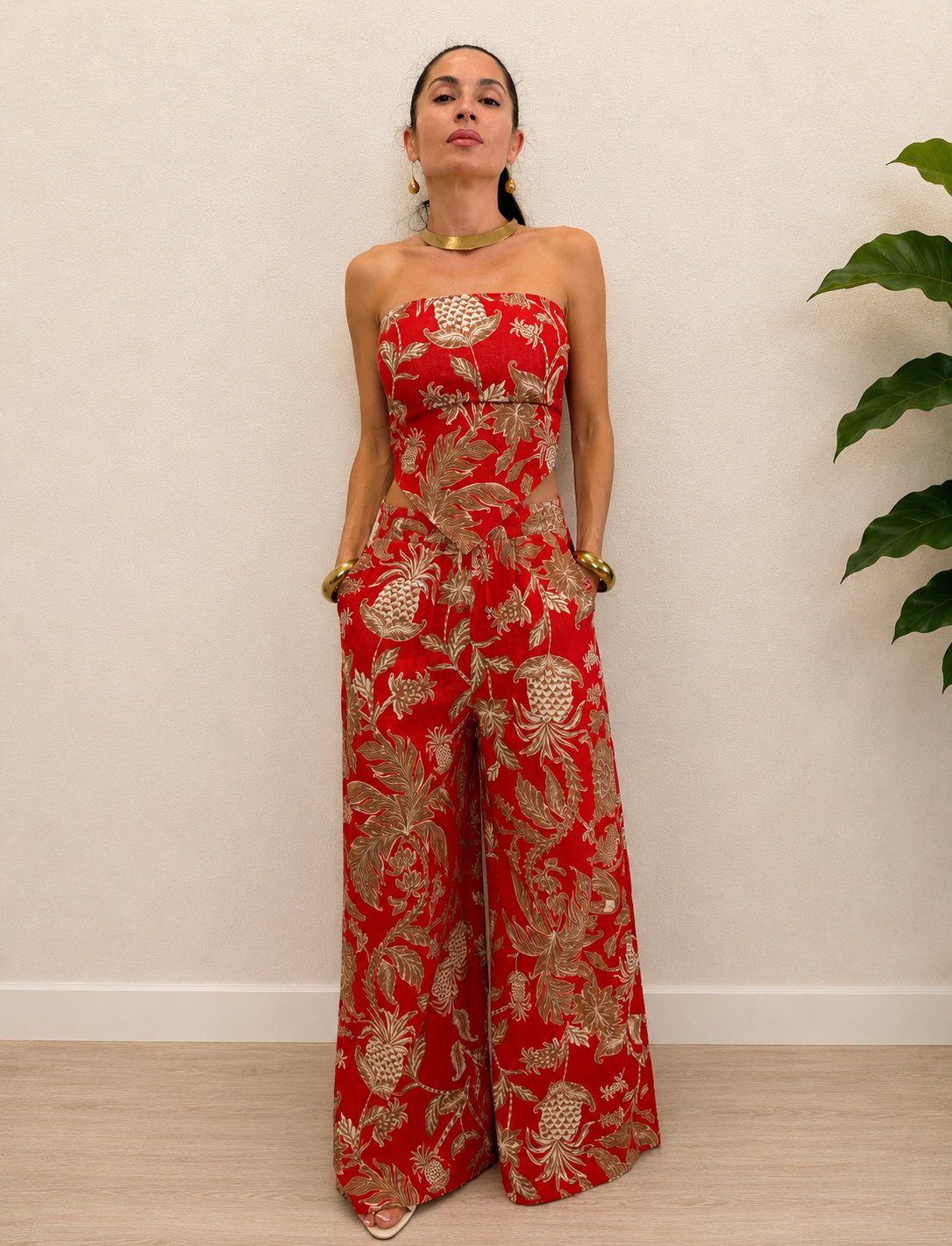 Completo coordinato "RED OASIS"  top a bandana e pantalone a palazzo vita alta con elastico