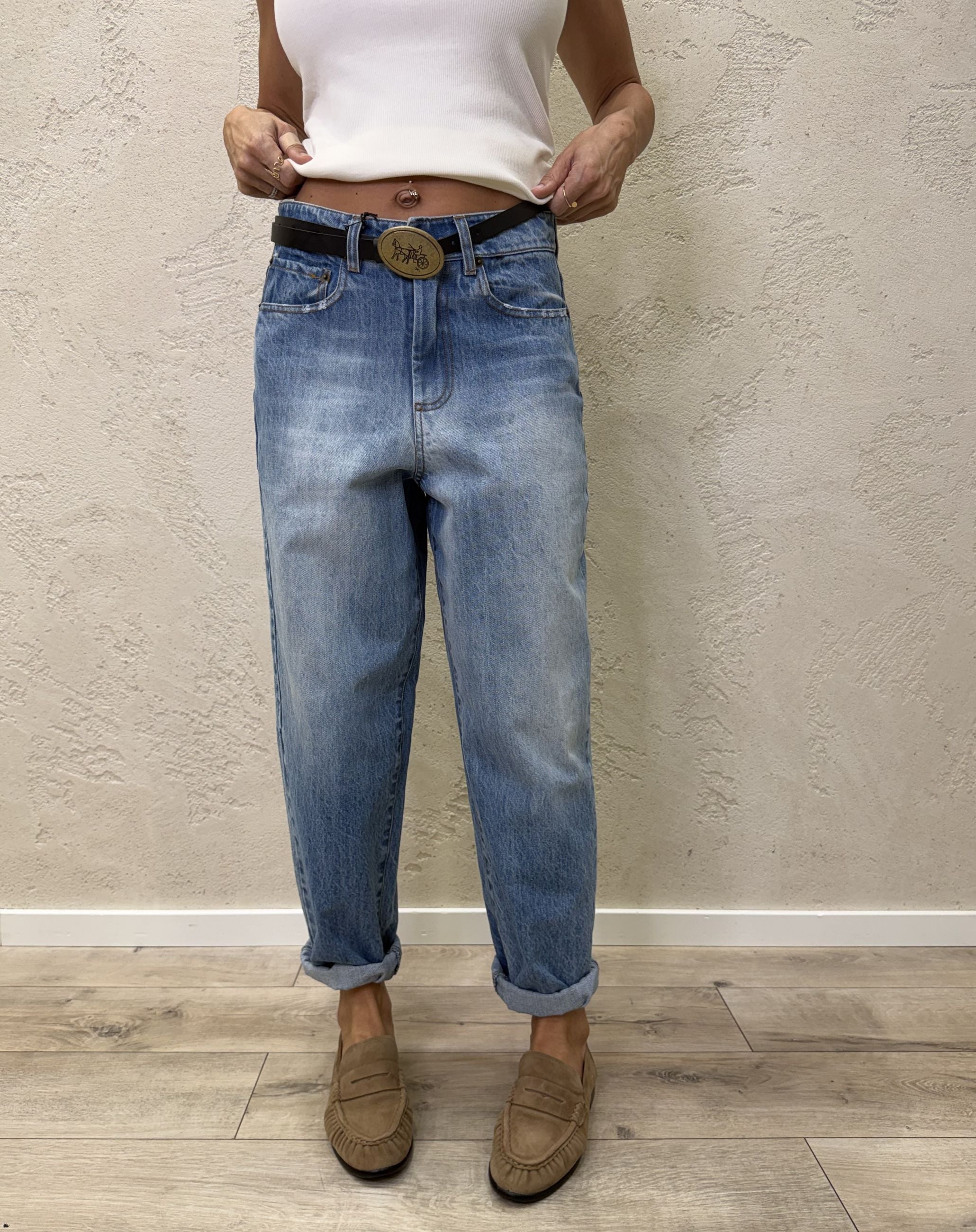 Jeans Hailey regular straight con cintura