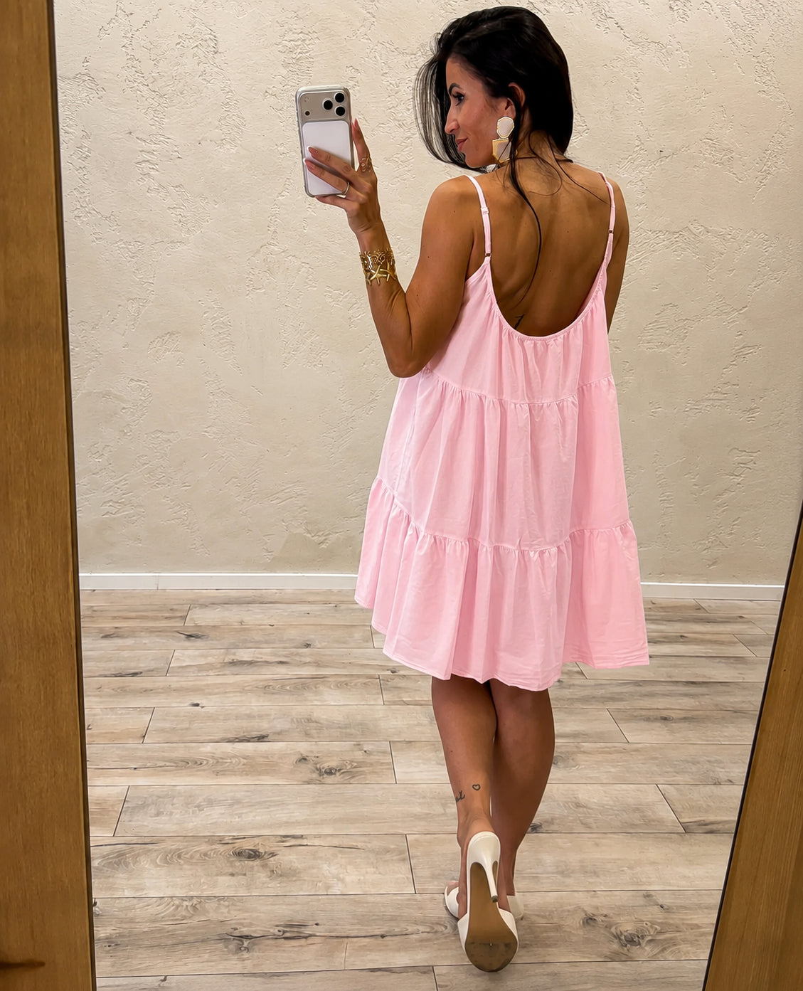 Abito mini a balze in 100% cotone