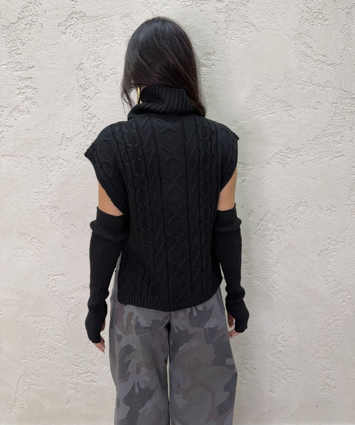 Gilet con manicotti in misto lana e alpaca
