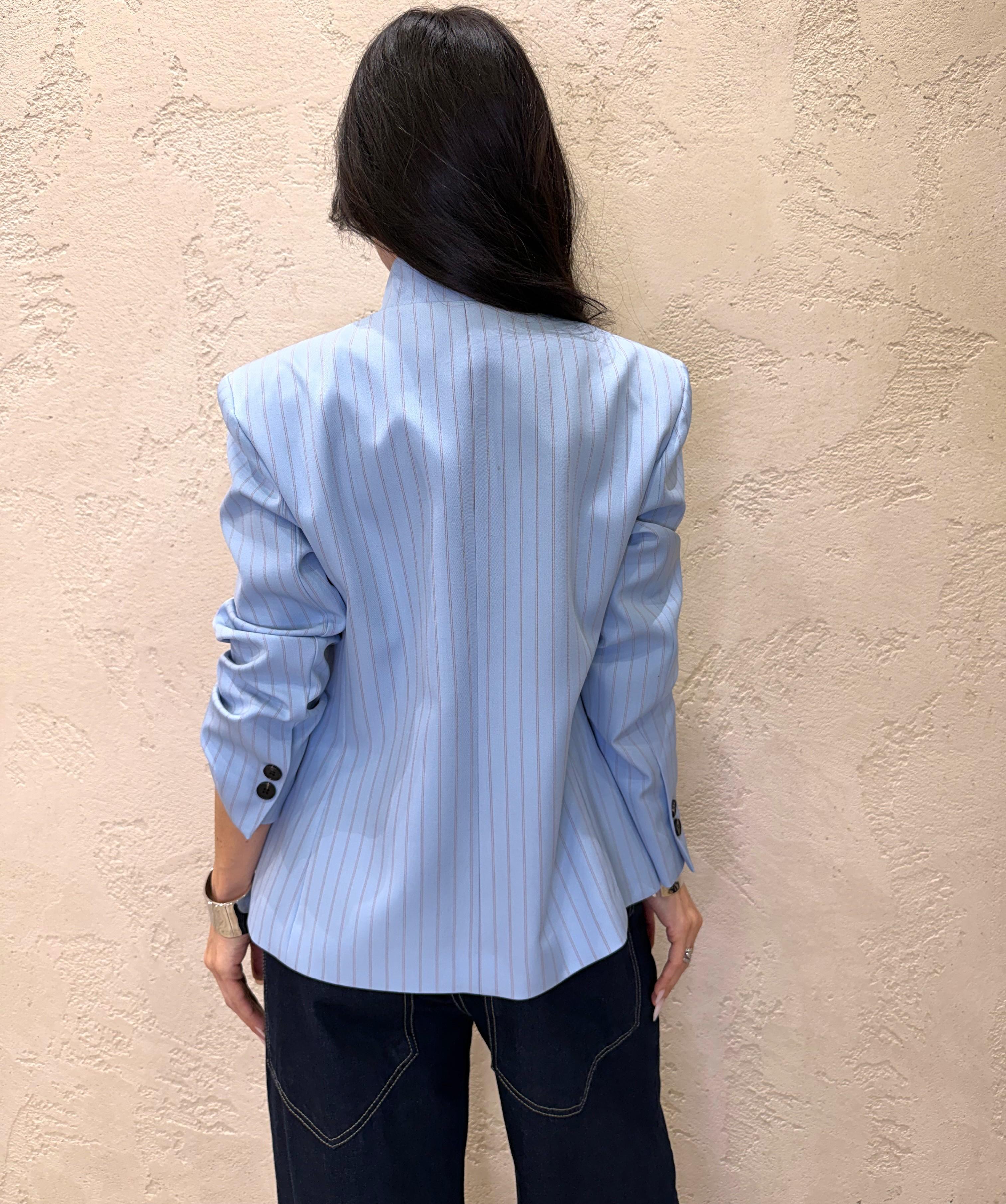 giacca gessata con collo alla coreana e chiusura asimmetrica JMN-Q096 AZZURRO HAVEONE 