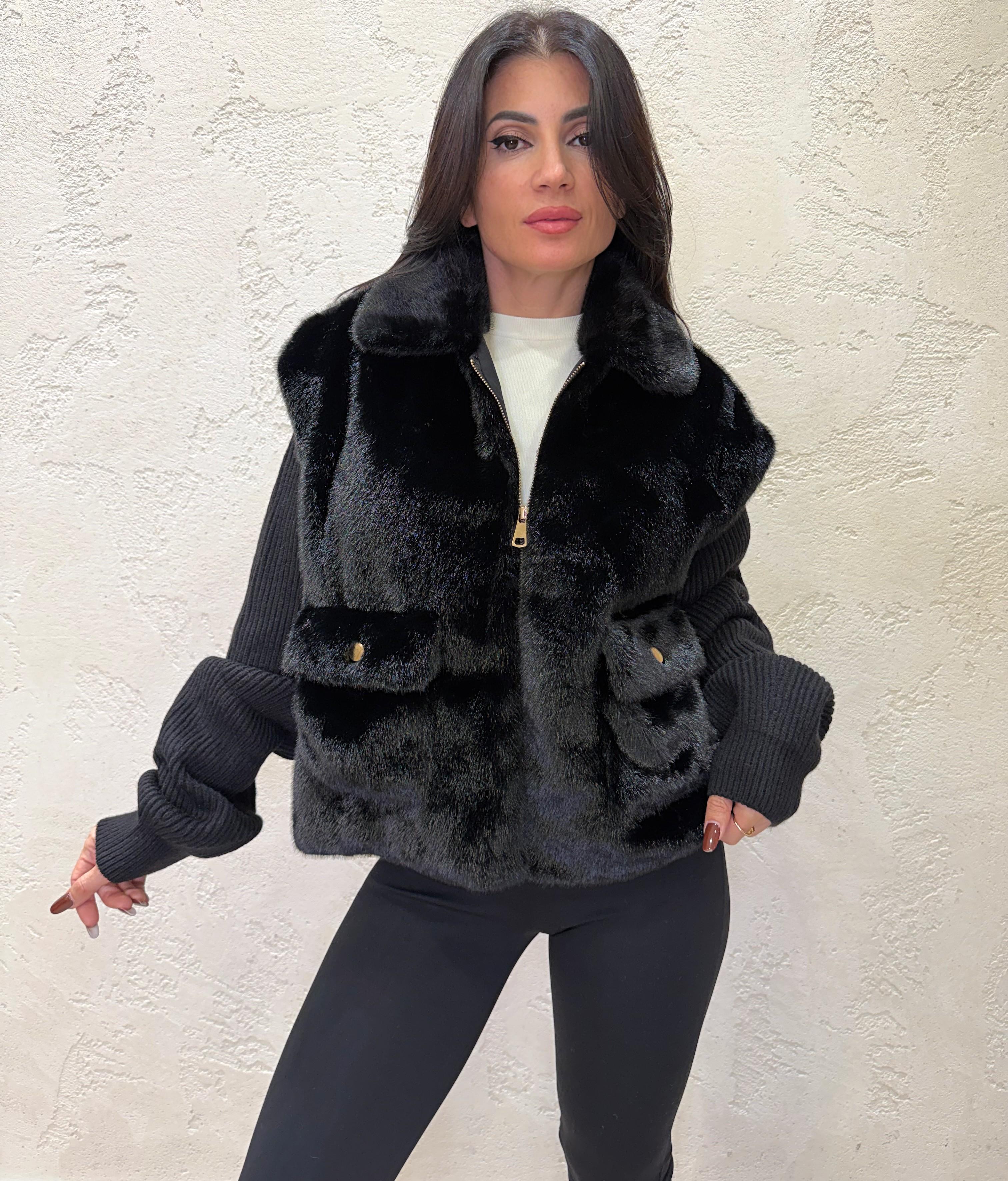 gilet in ecopelliccia con maniche in maglia removibili GPMT NERO ELEVI 