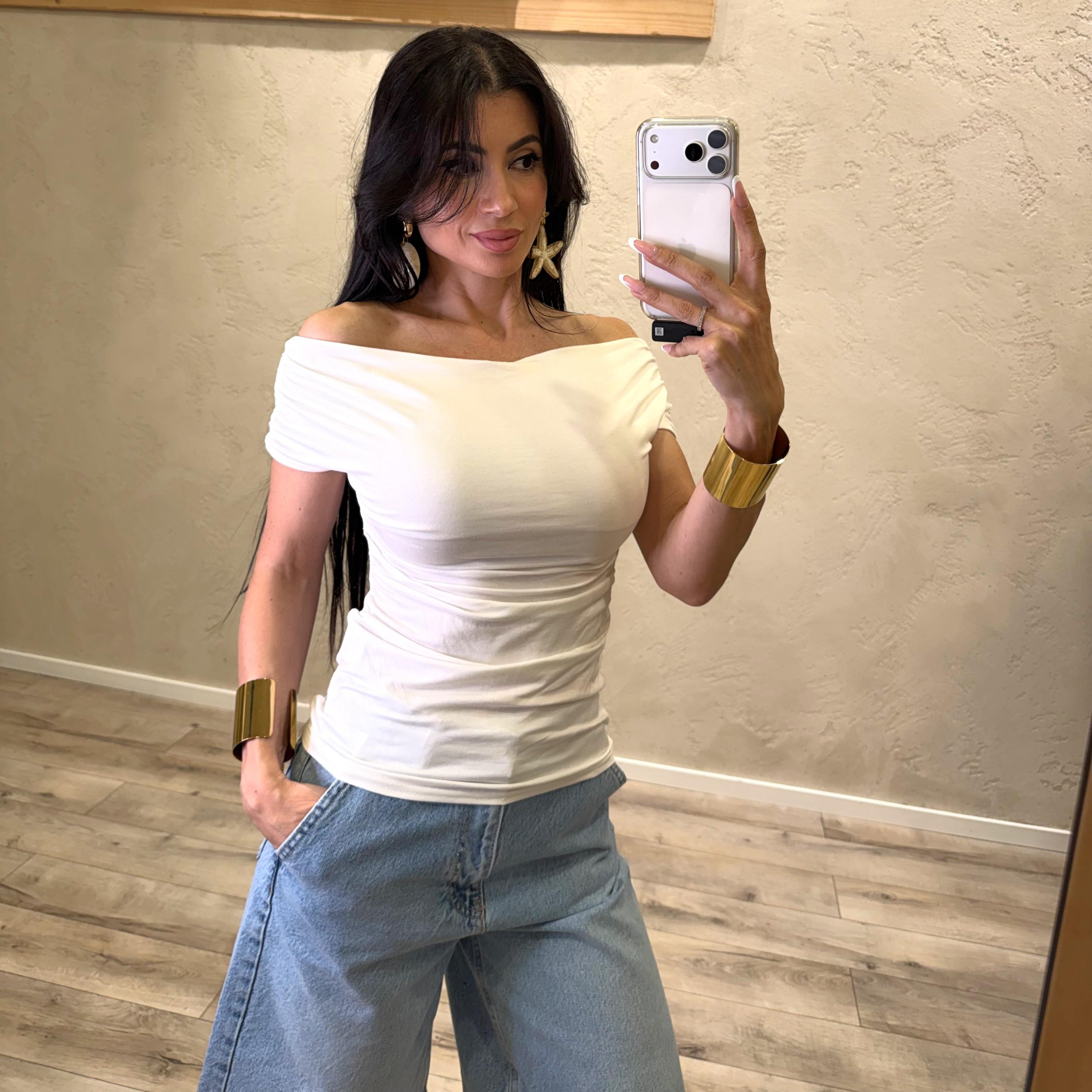 t-shirt scollo shiffer con arricciature sui fianchi B05198 LATTE SUSY MIX 