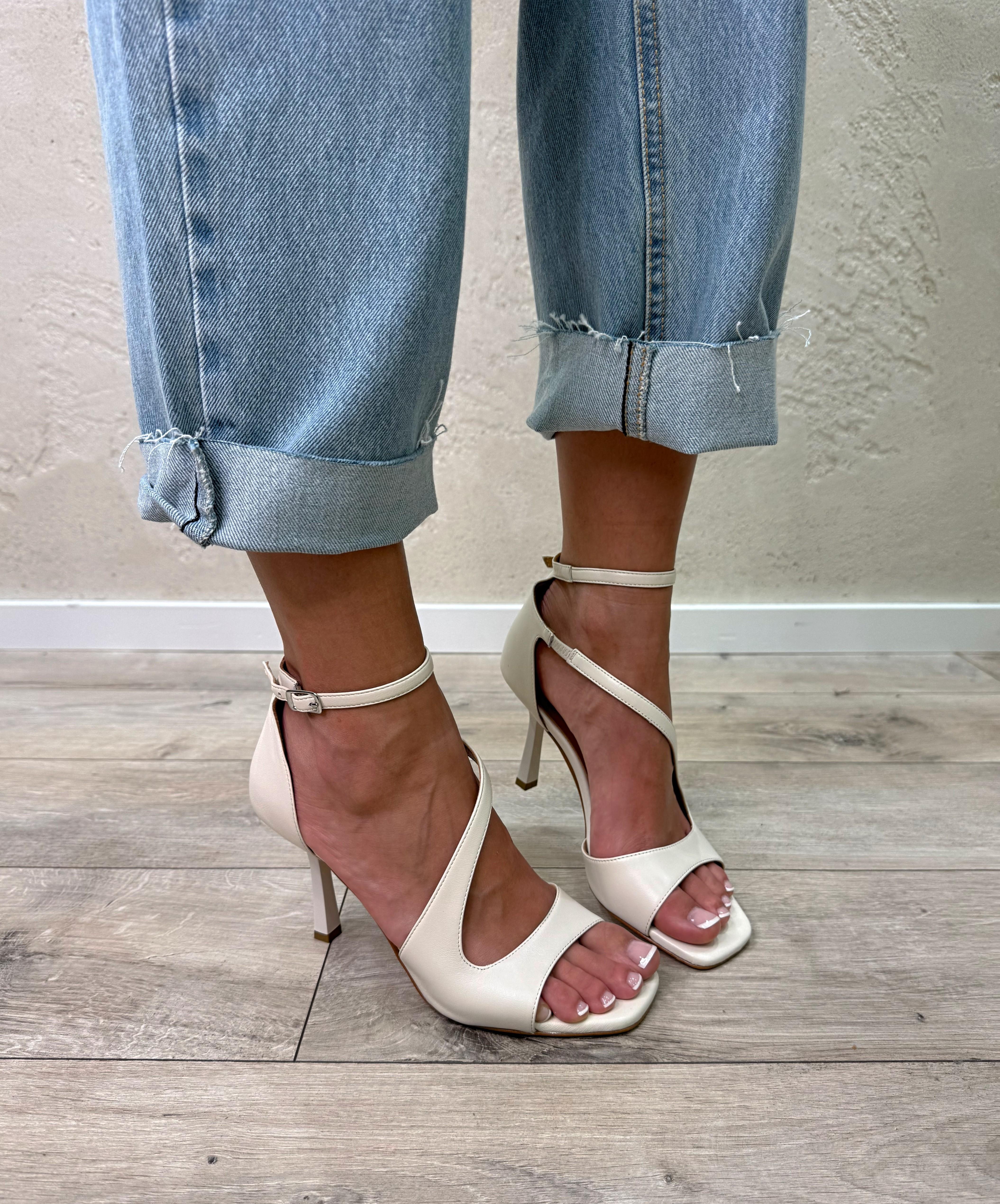 OVYE' AT887OFFWHITE
