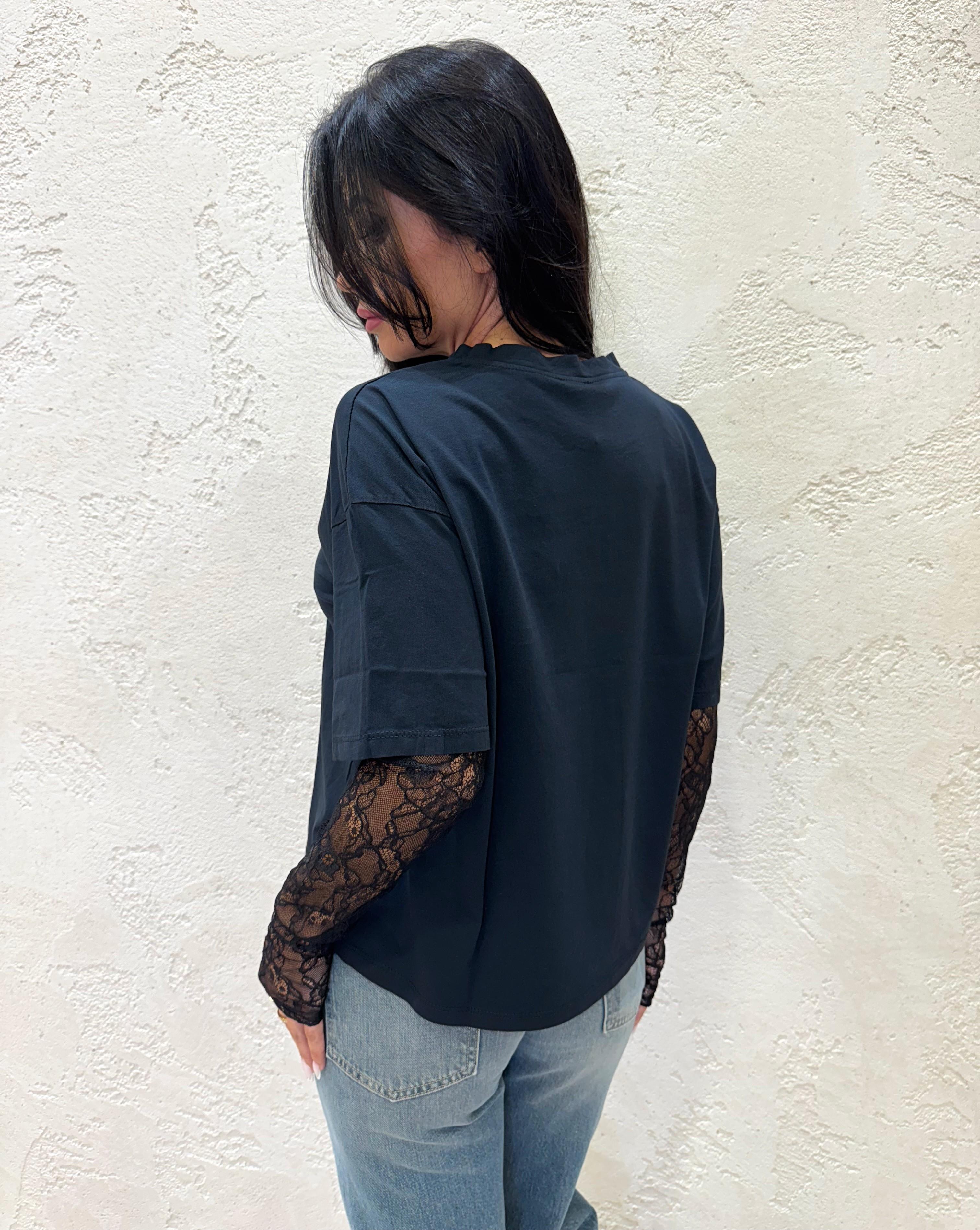 t-shirt con maniche in pizzo 11073 NERO SUSY MIX 