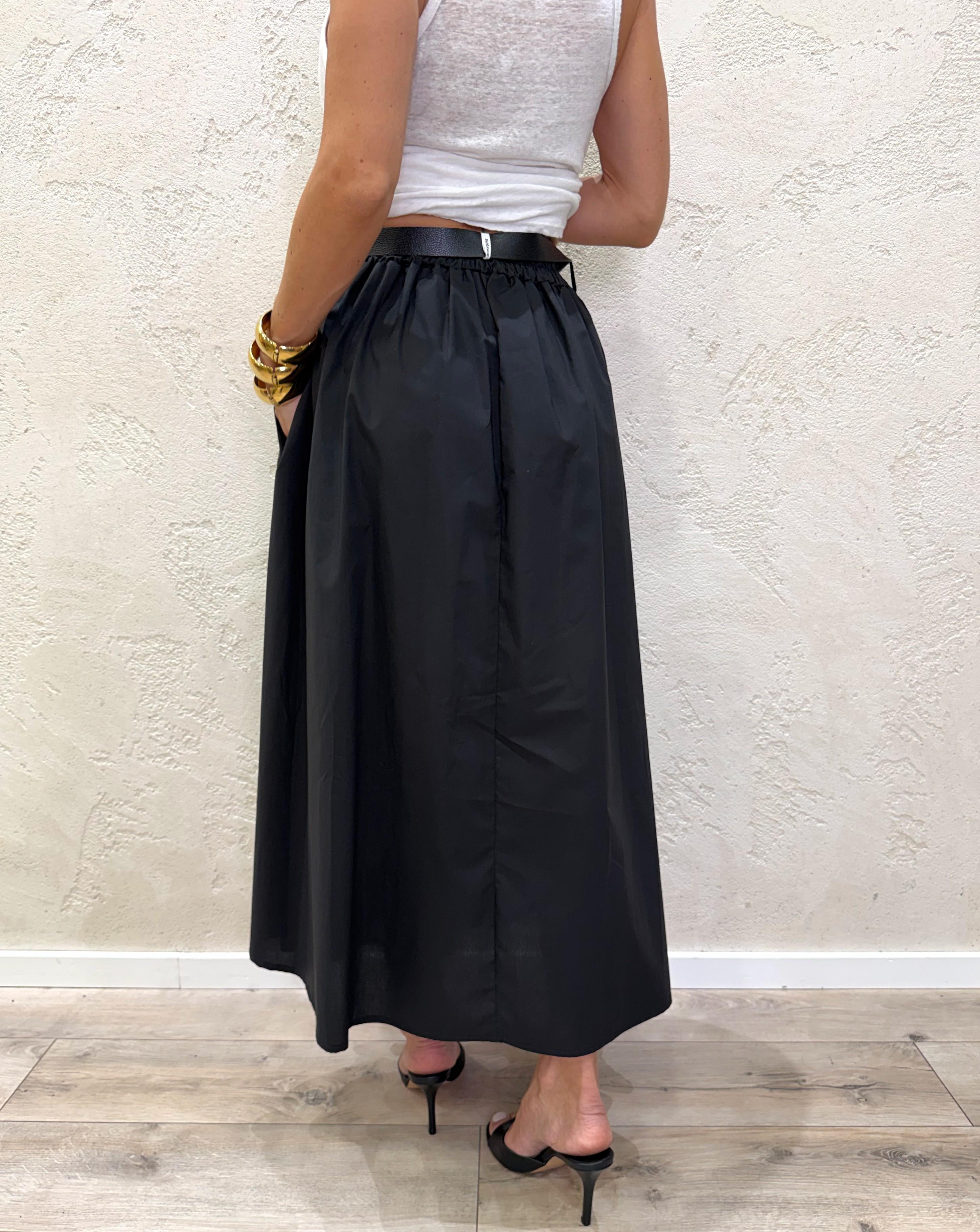 gonna midi ampia con pinces in 100% cotone leggero A191U NERO SUSY MIX 