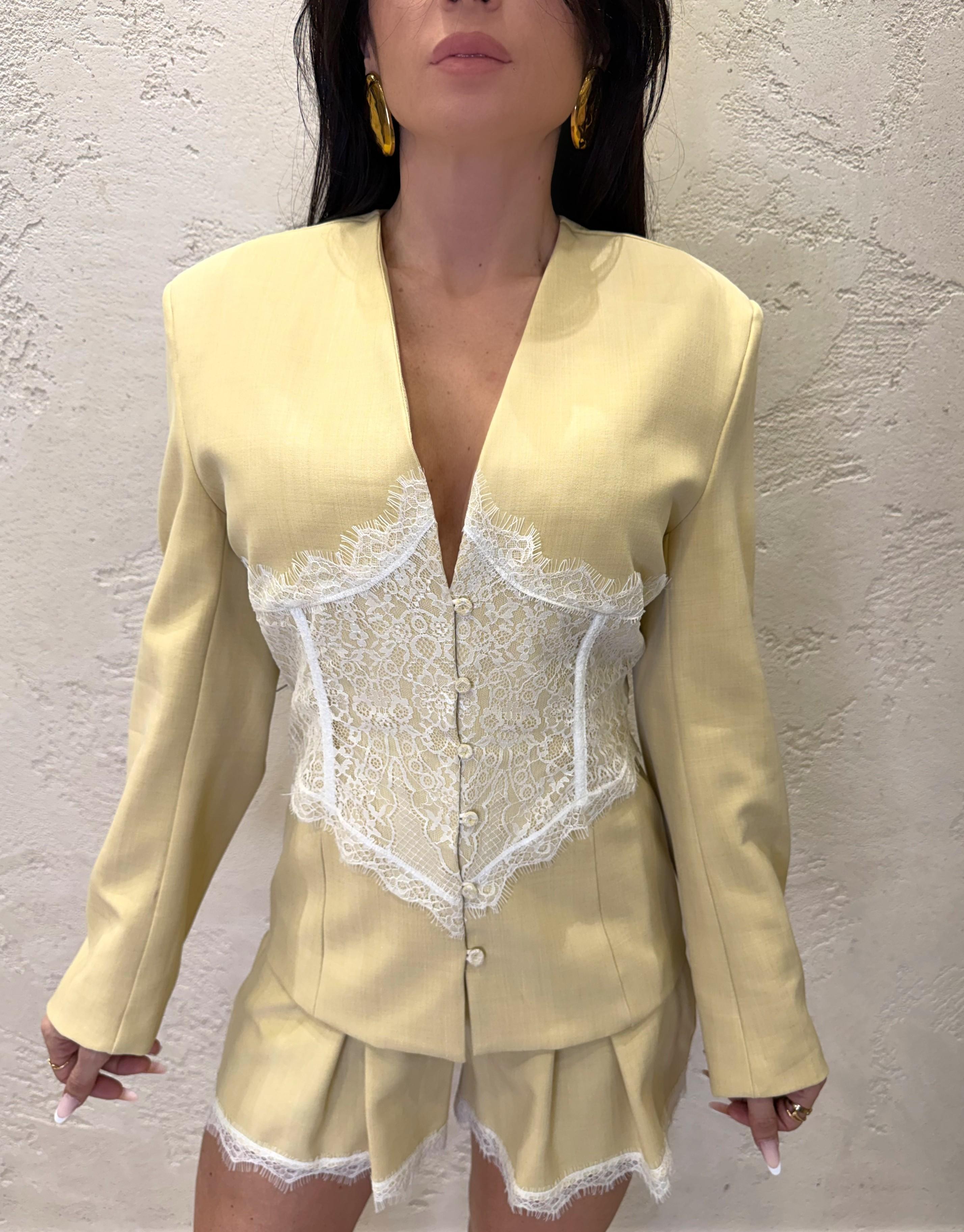 giacca con inserto in pizzo TAB1458 GIALLO PAGLIERINO VICOLO 