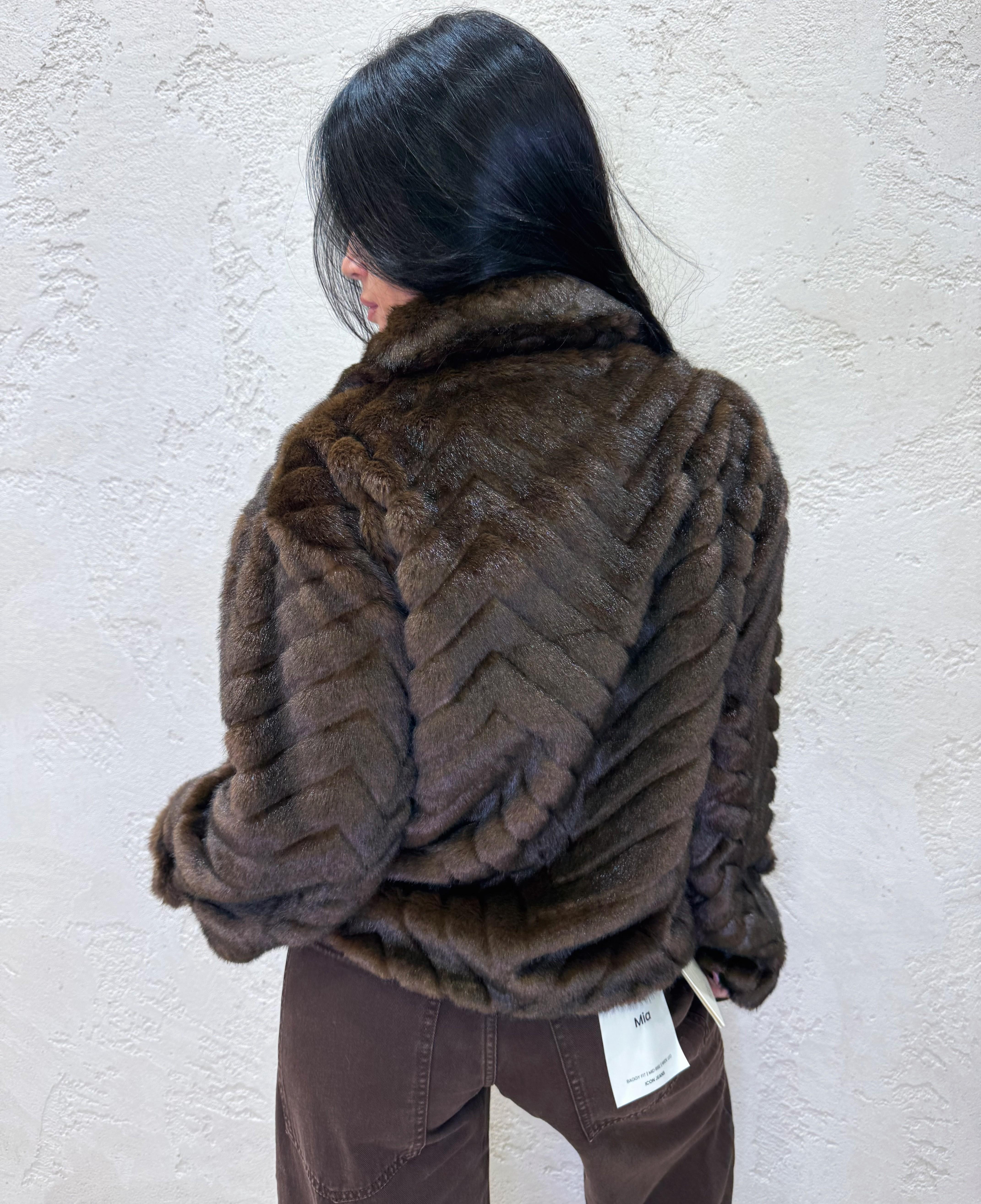 ecopelliccia pelo corto lavorazione a intarsio TF0099 CIOCCOLATO VICOLO 