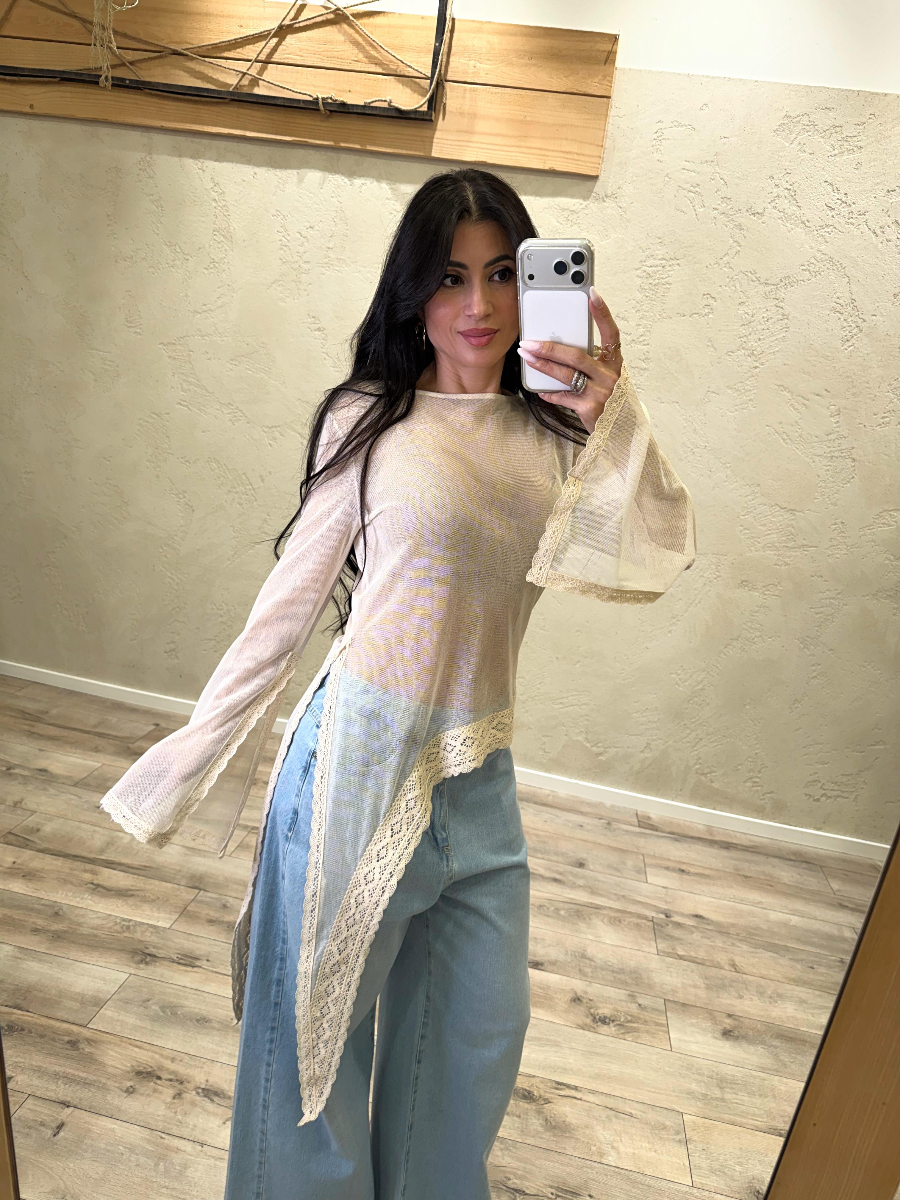 blusa effetto "vedo non vedo" con orlo asimmetrico e inserti in pizzo MVS-Q111 BURRO HAVEONE 