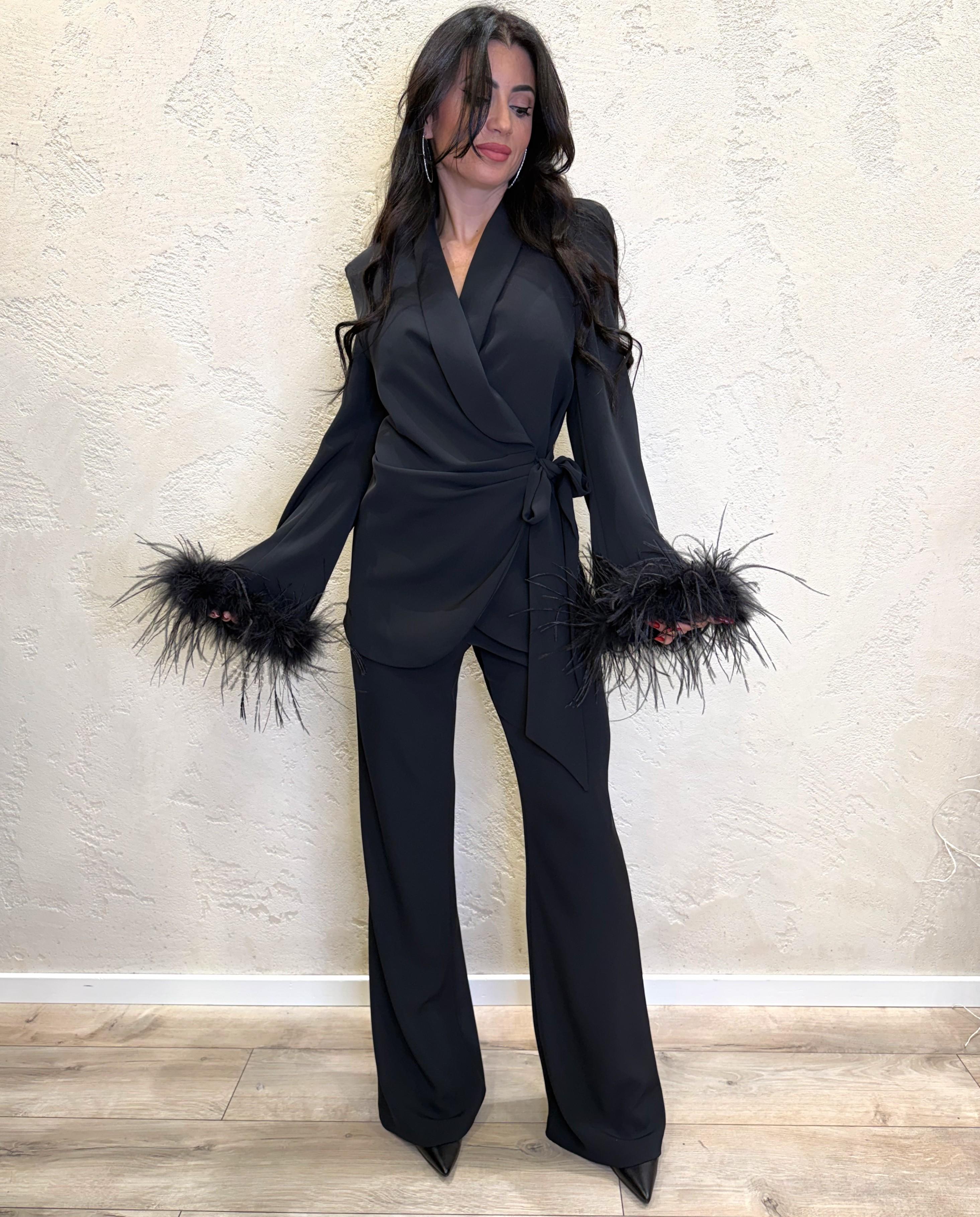 blazer con dettaglio di vera piuma 37747 NERO TENSIONE IN 