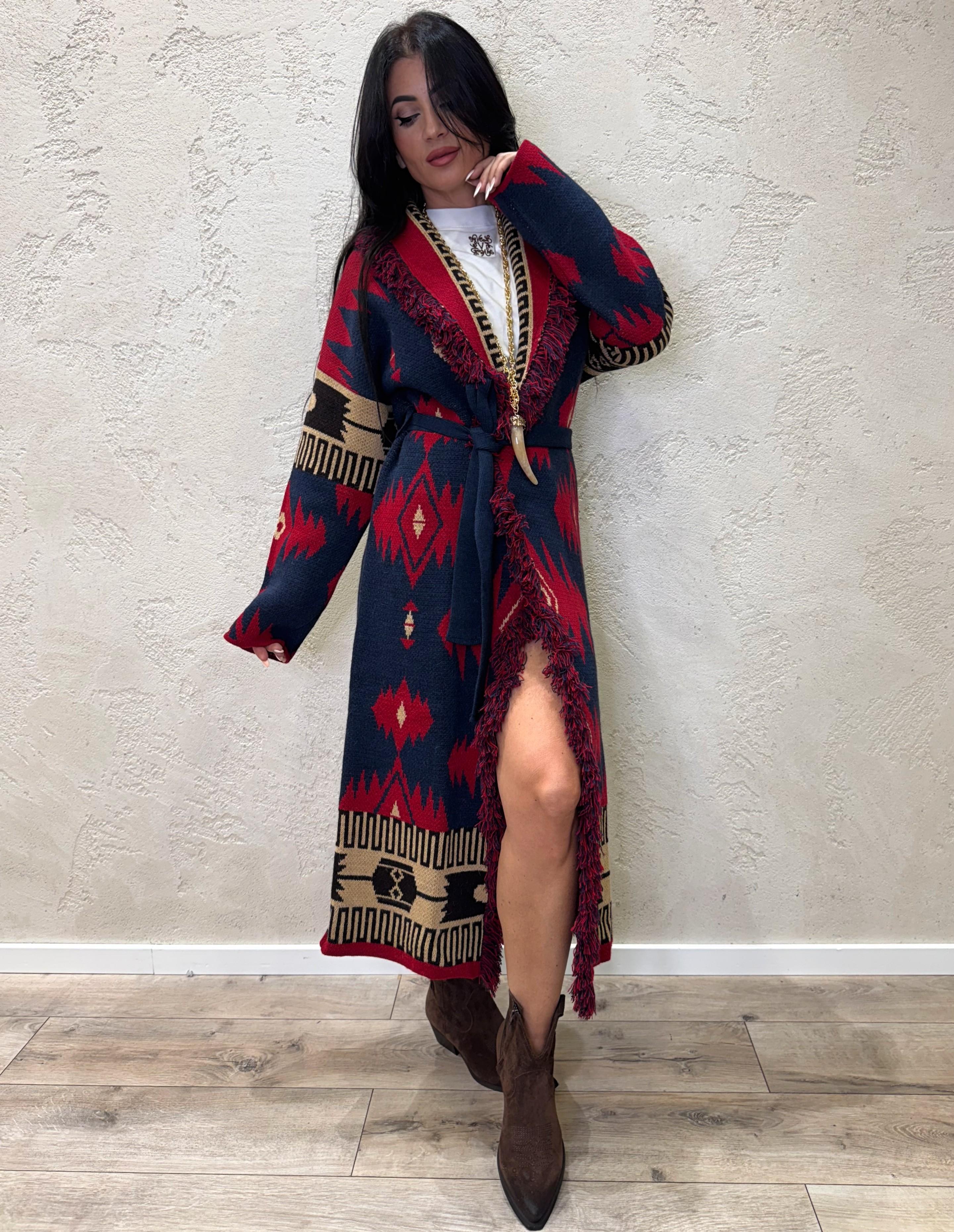 cardigan lungo in fantasia con frange in misto lana 77211F BLU/ROSSO VICOLO 