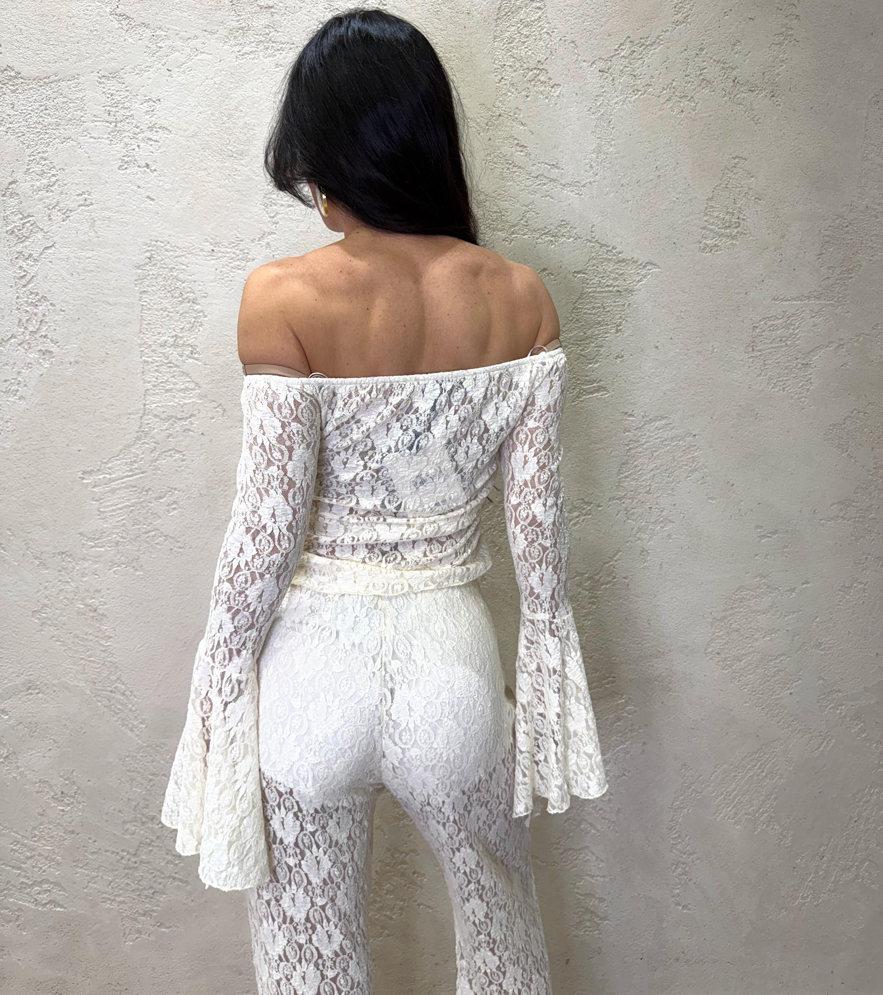 top in pizzo con scollo dritto e manica a campana MVS-Q144 BURRO HAVEONE 