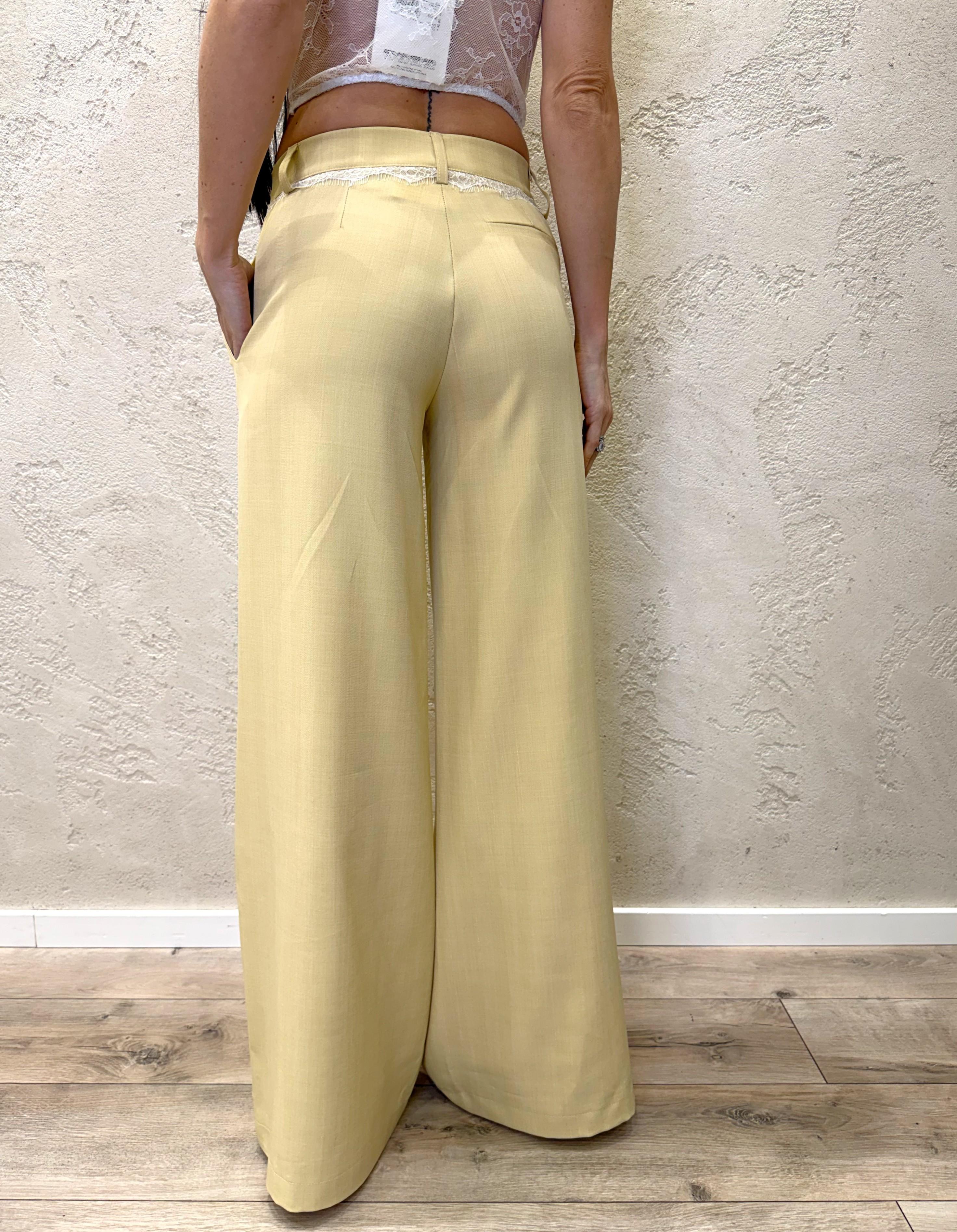 pantalone a palazzo con inserti in pizzo TAB1457 GIALLO PAGLIERINO VICOLO 